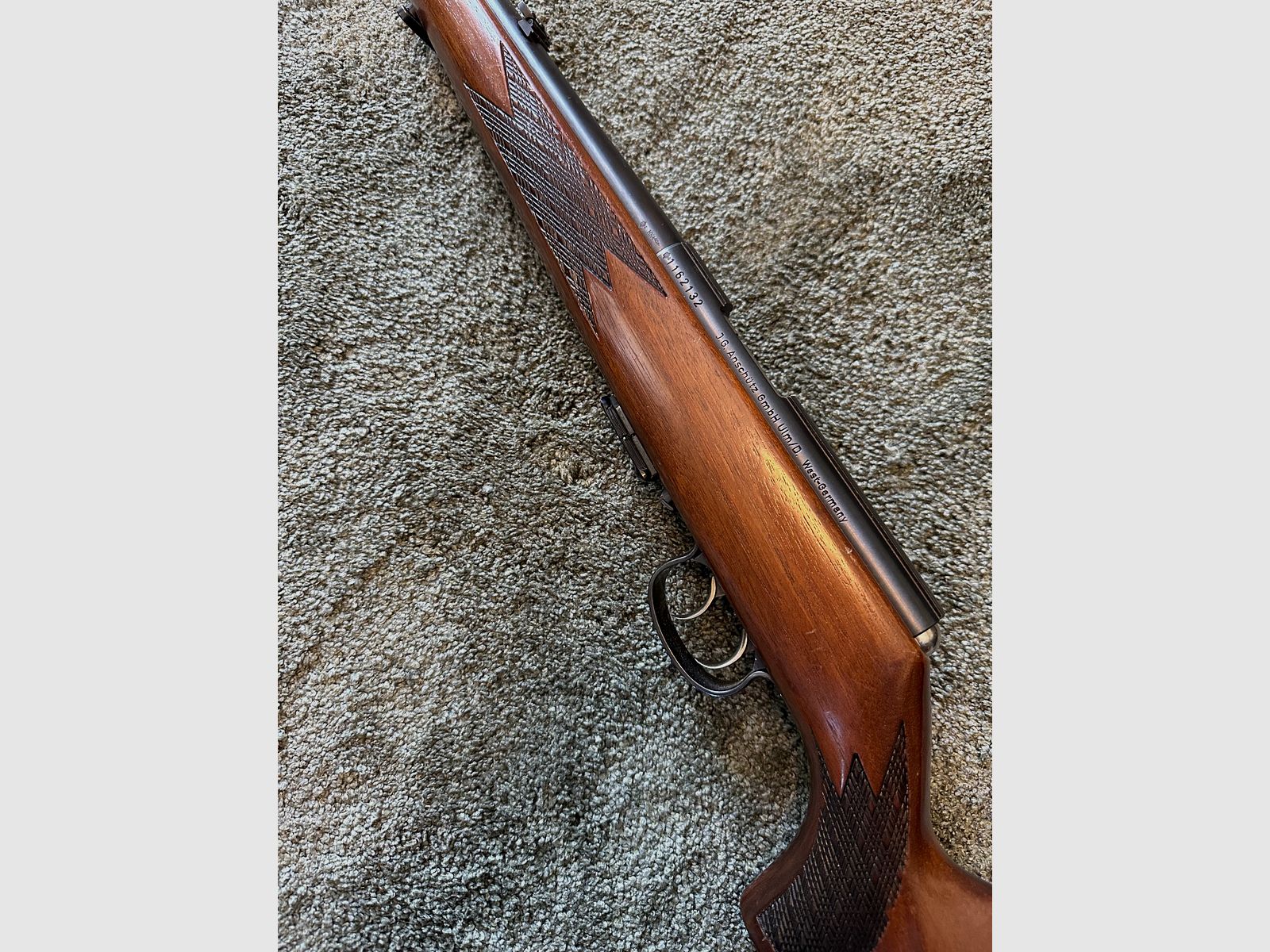 Anschütz Repetierer Kaliber .22 WMR – mit Zeiss Digital-Z 6x42 – Stecher 