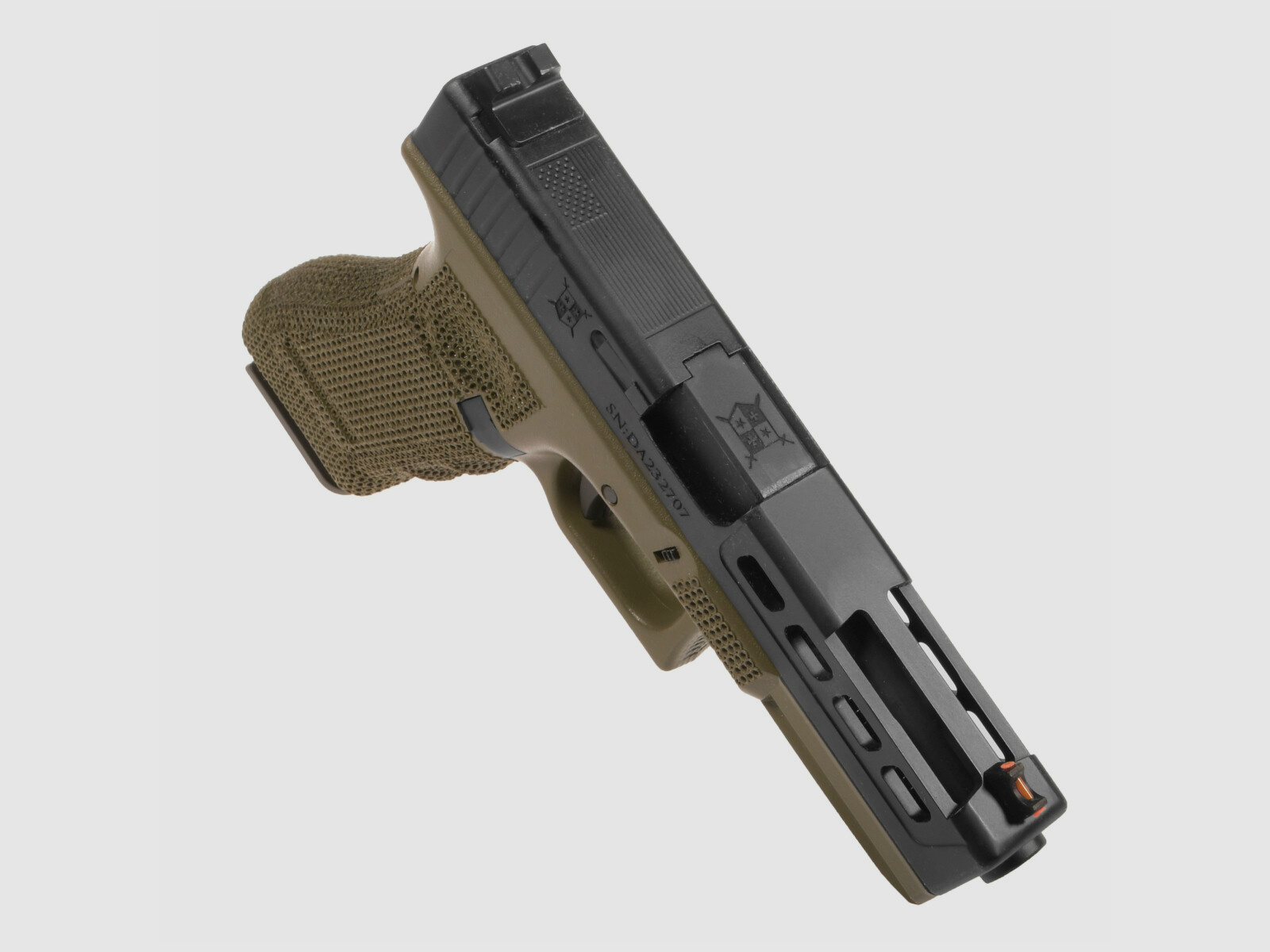 P06 GBB Airsoft Pistole in Oliv | Delta Armory