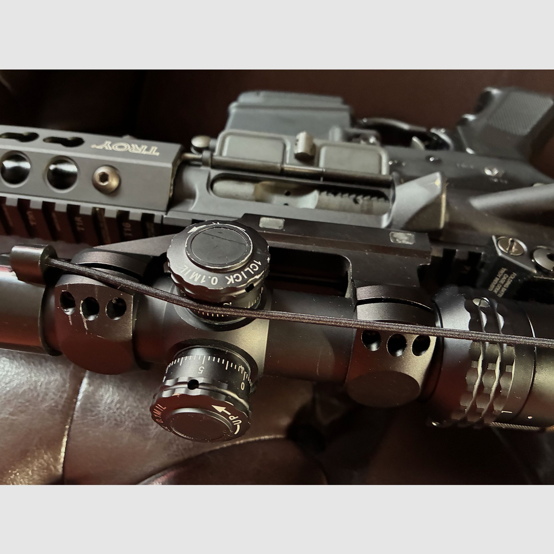 Troy Industries Carbine .223 Rem. incl. AR .300 BLK optic – minder dan 50 schoten!, afbeelding 8 van 8