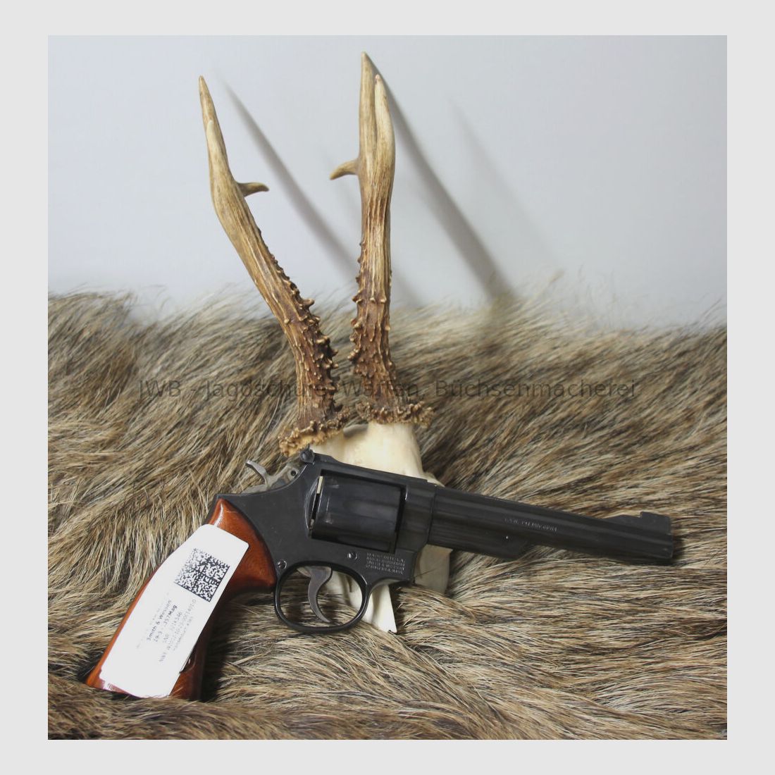 Smith & Wesson 19-5 met 6"-loop geblakt