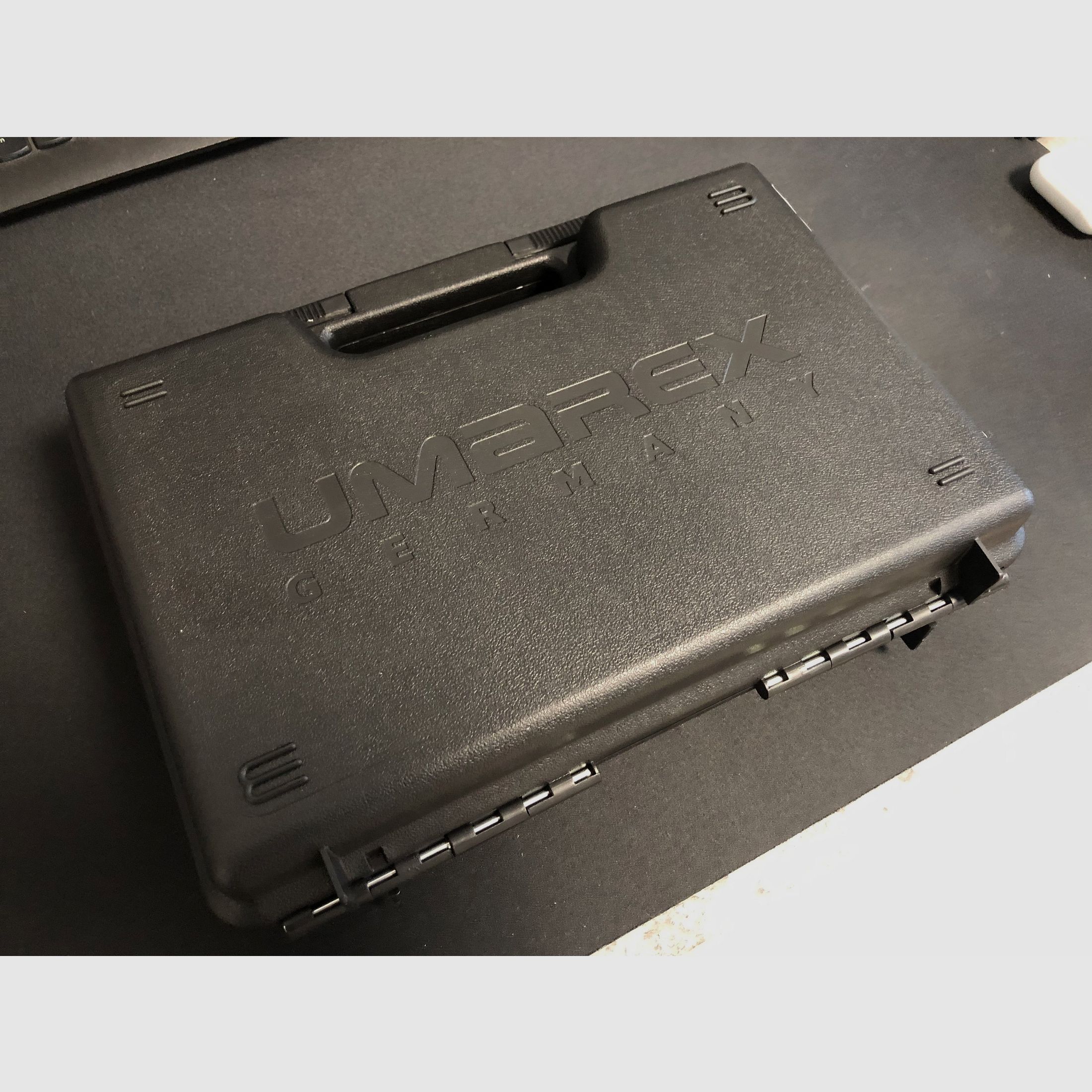 Glock 17 Gen 5 9mm P.A.K. 