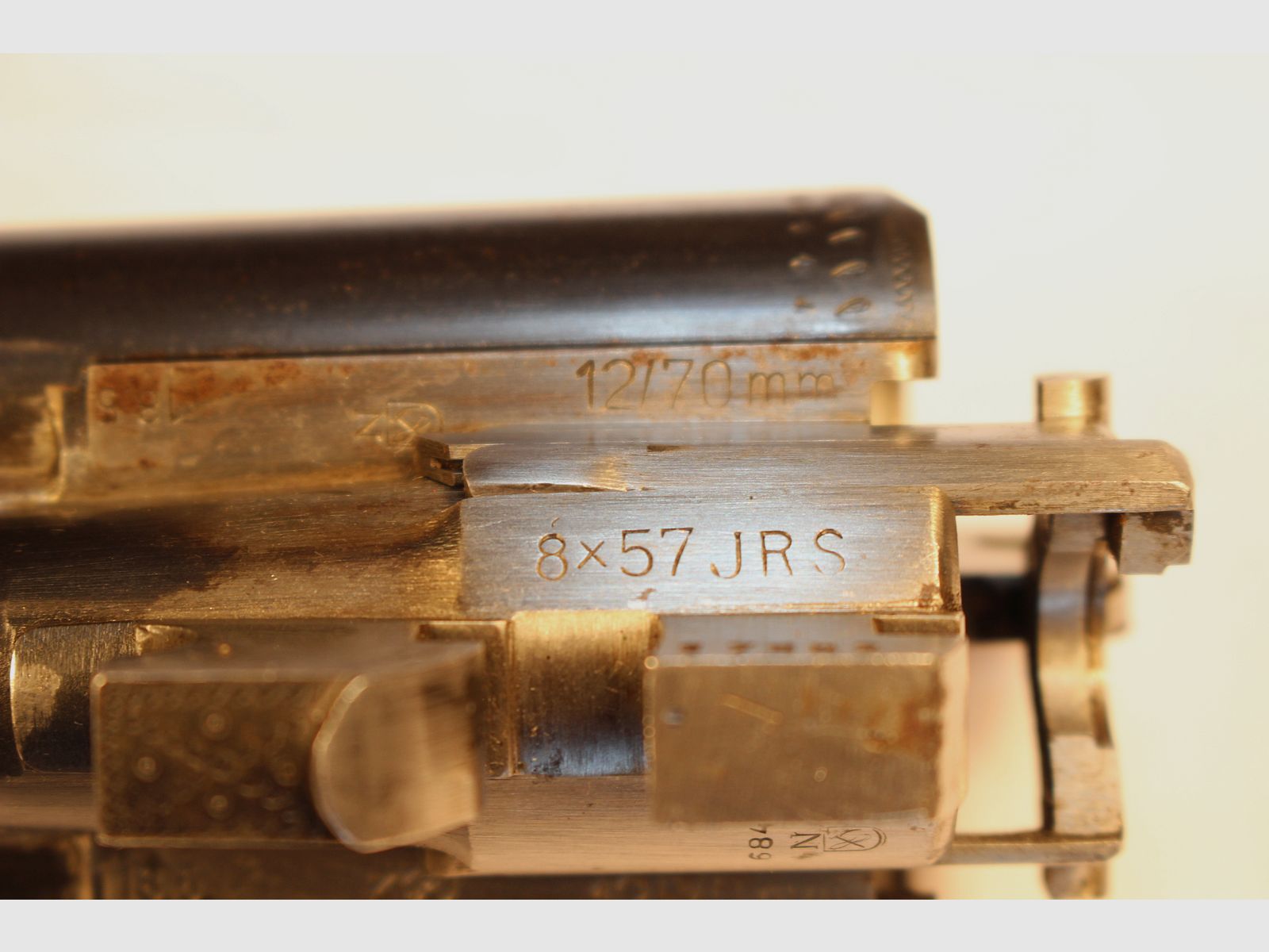 Merkel Drilling im Kaliber 8x57IRS und 12/70.