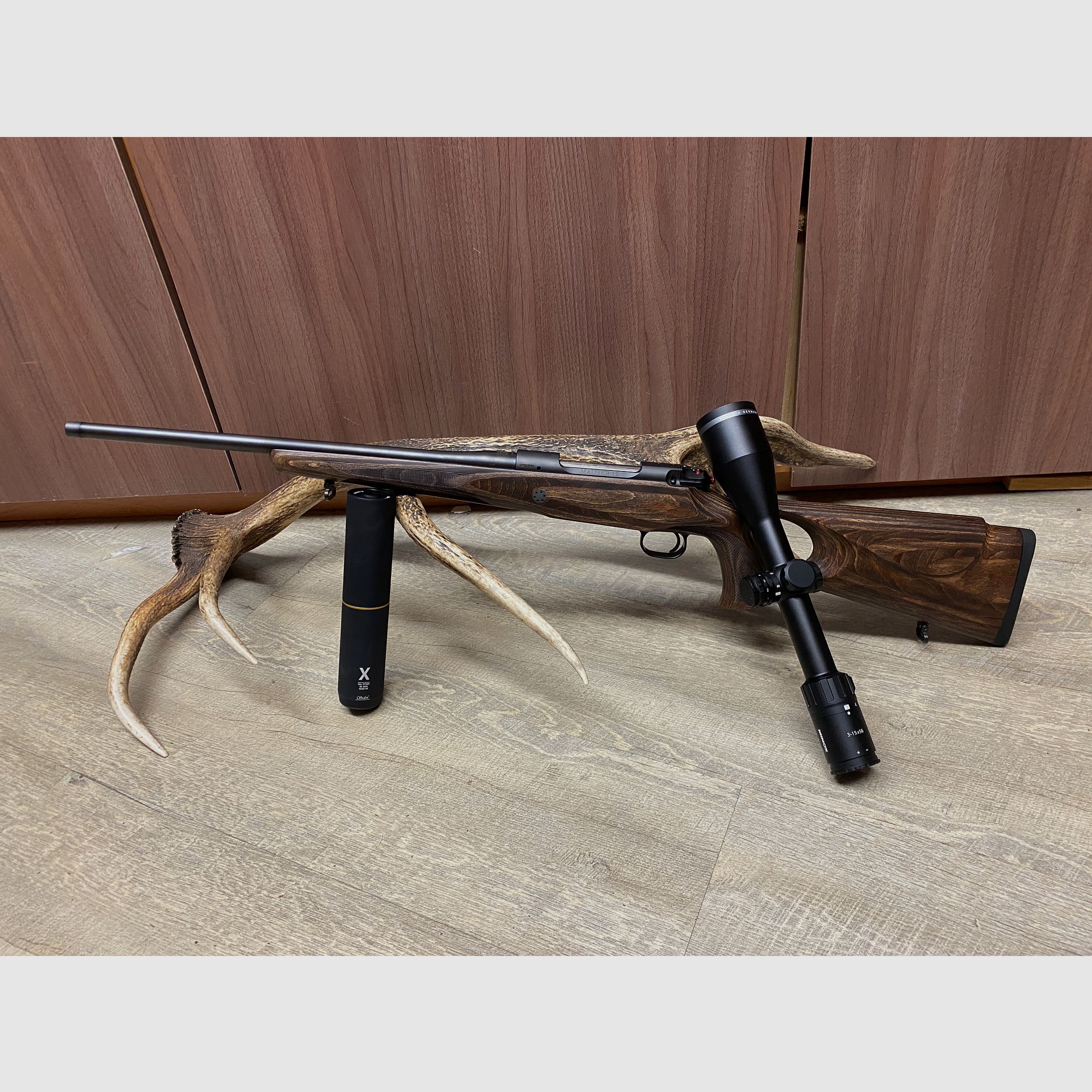 Mauser M12 Max, con Minox Allrounder 3-15x56, con riel