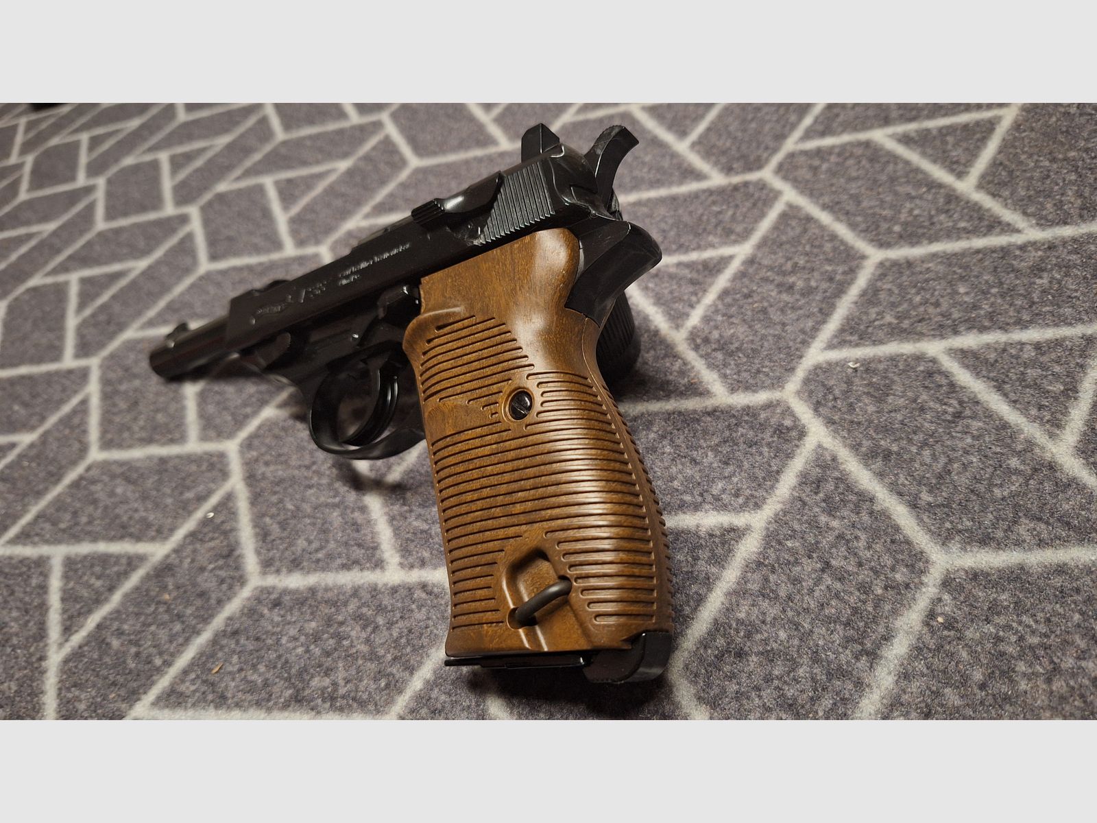 Walther P38 - 4,5 mm Stahl BB Blow Back Co2-Pistole NEU!