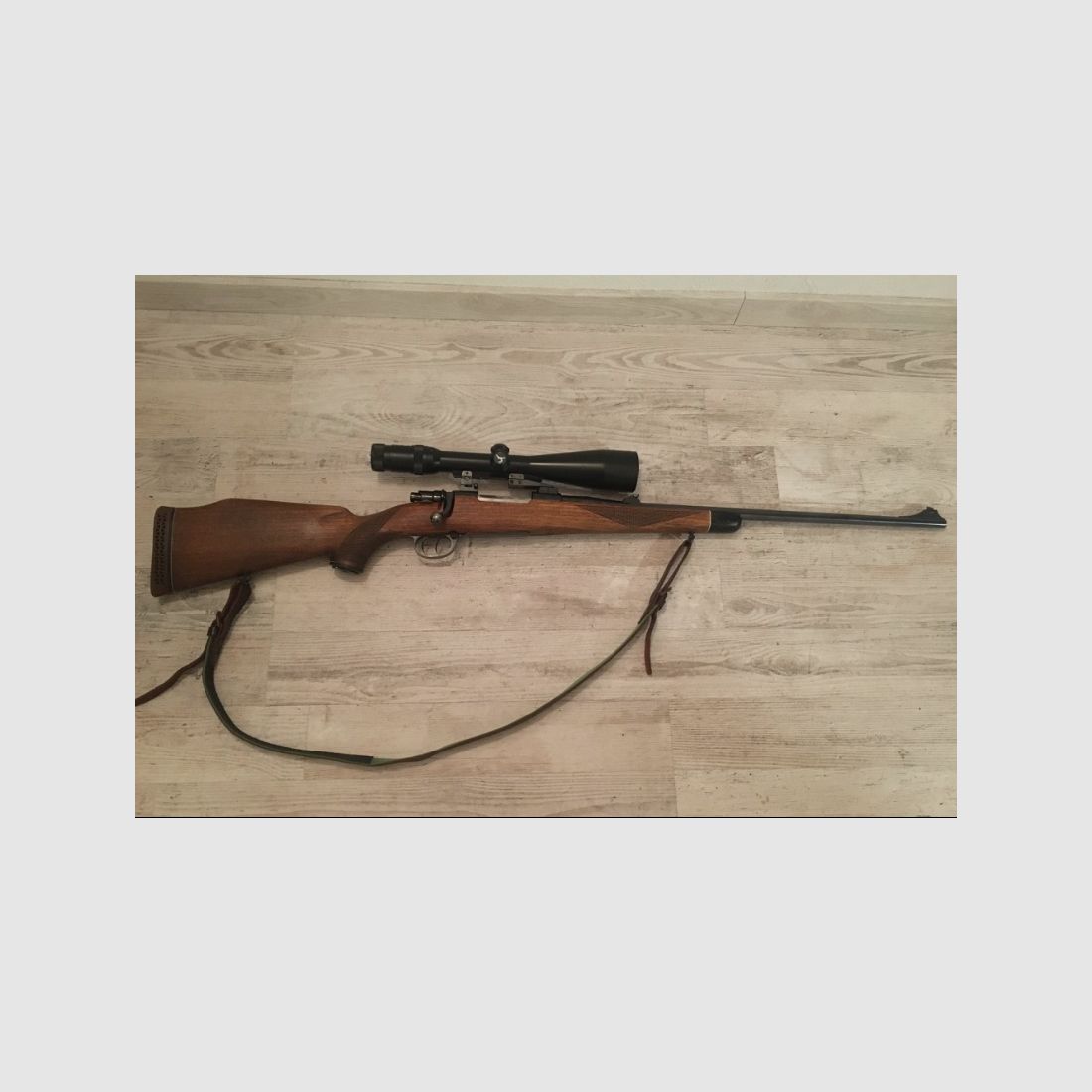 Repeater rifle multi-loader: Zastava Mod. Mauser 98