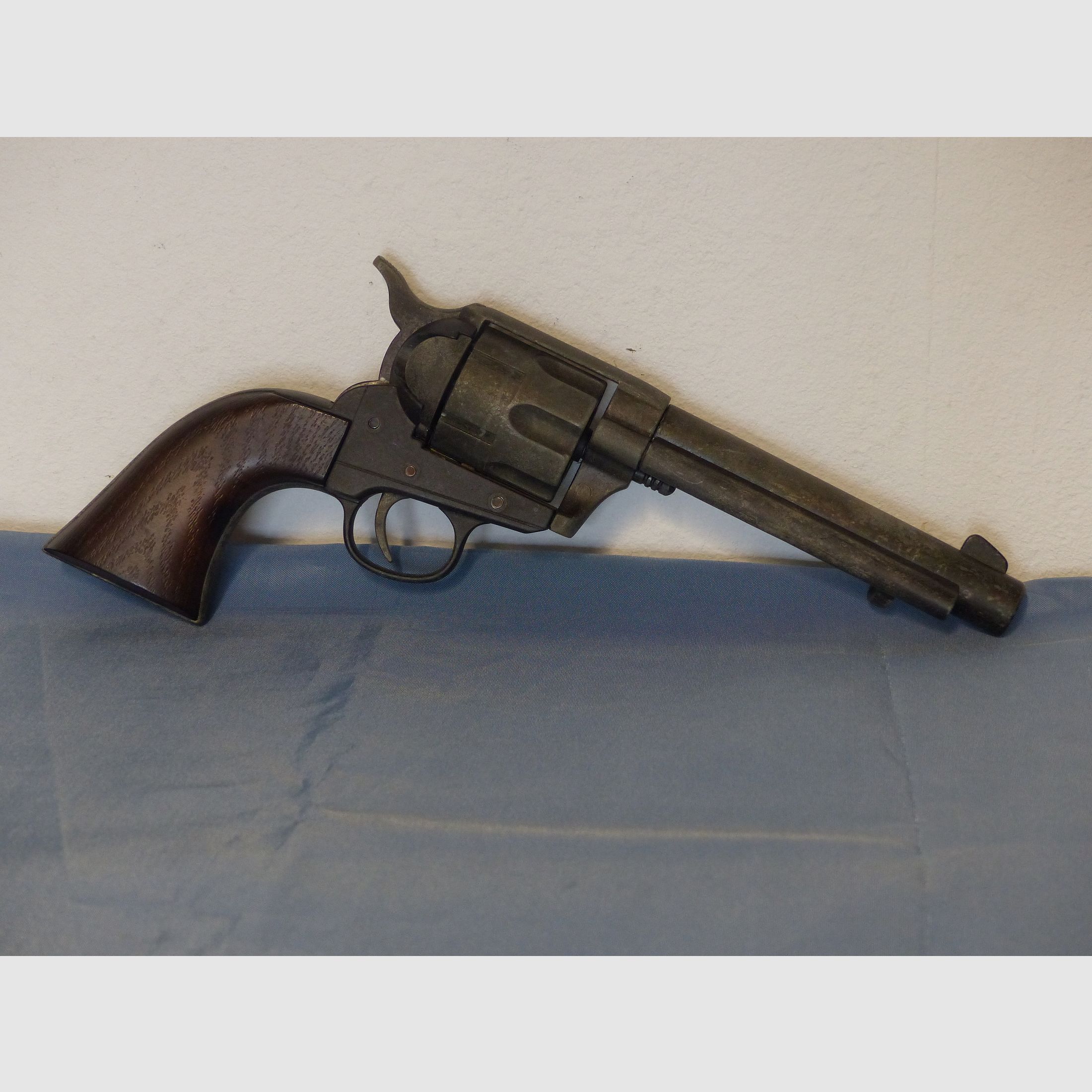 Colt Revolver Single Action Army Cal. .45 full metal decoration probably from the 70s