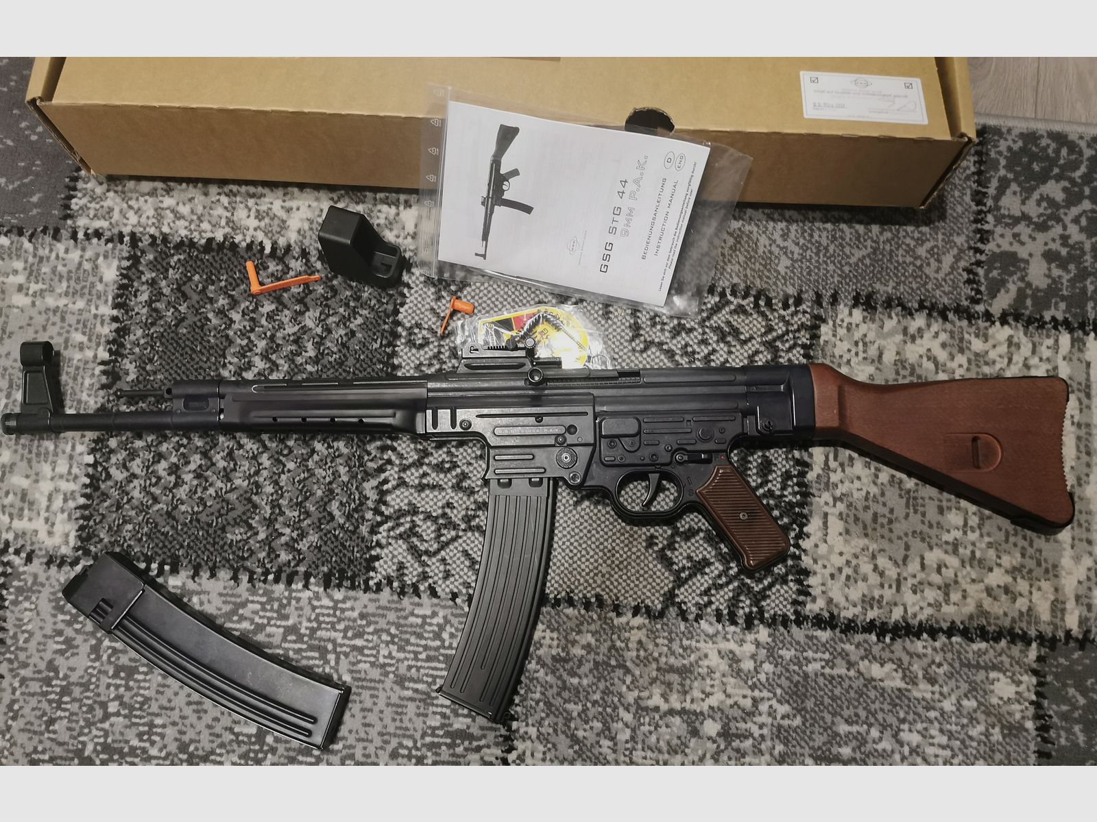 GSG StG 44 Schreckschussgewehr 9 mm P.A.K. Vollmetall Echtholz