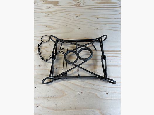 Historical Conibear trap large 26x26 cm