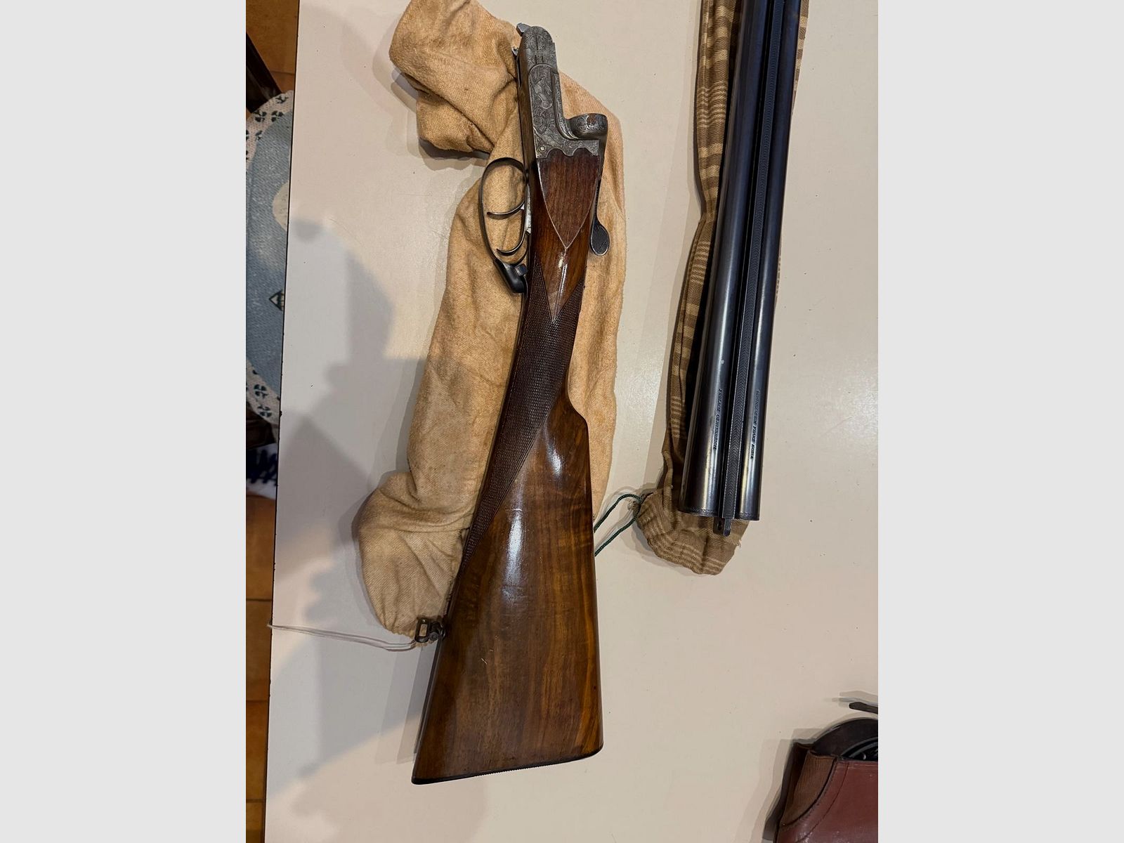 Double barrel Franz Sodia Ferlach cal.12/70 Ejector – Engraved – With original certificate 1950 + case