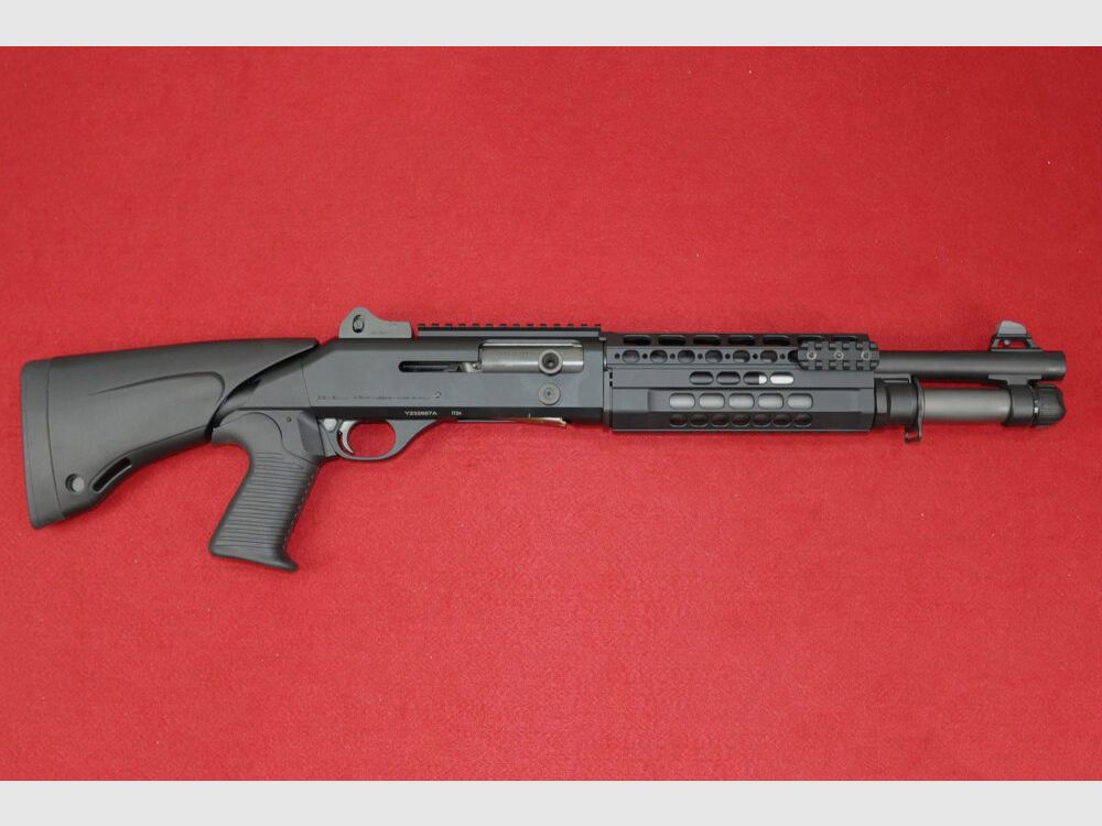 Benelli M4 Super 90 T Pro Zwart