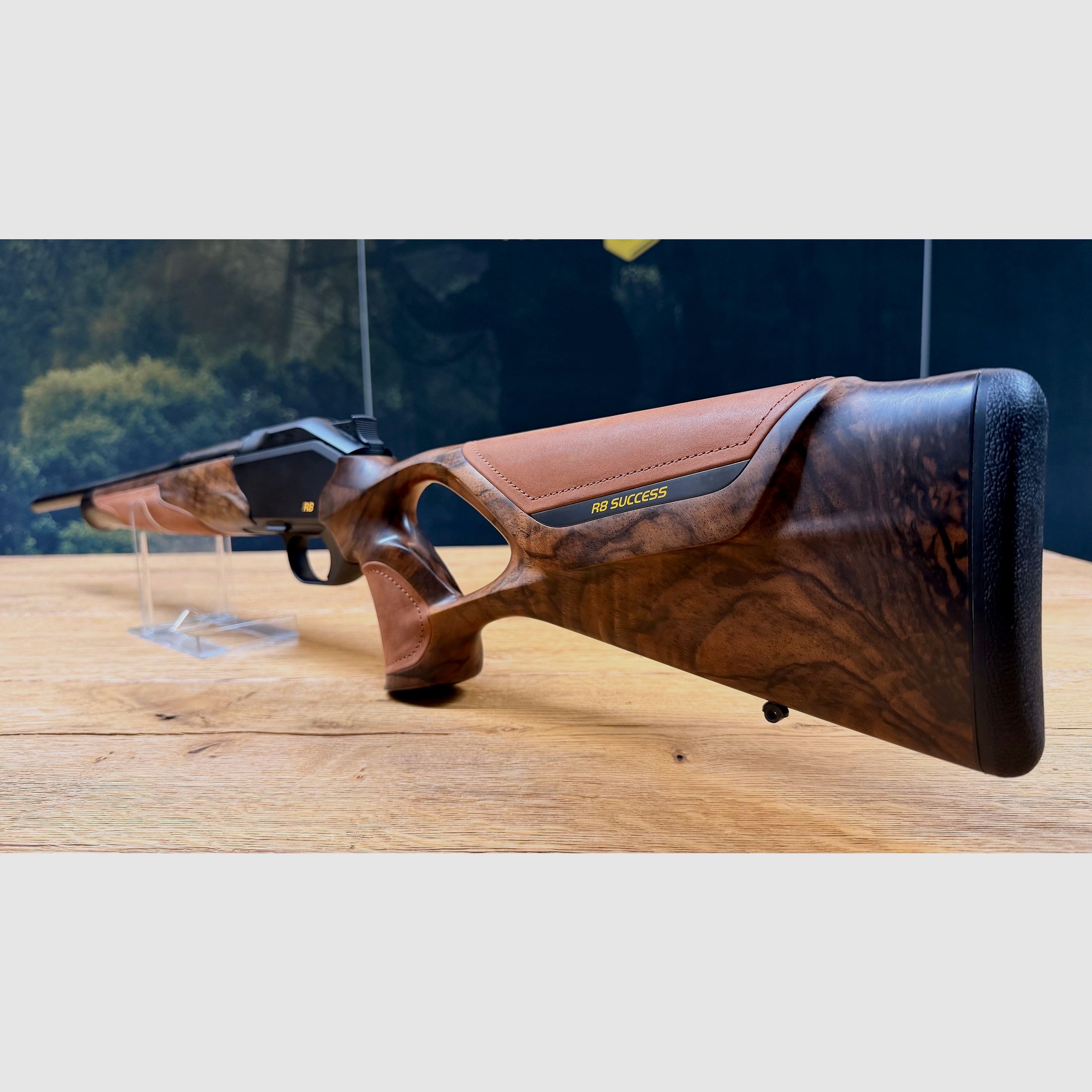 Blaser R8 Success / HK7 Super Finish matt / Chesterfield Leder / Stahlkugel gerändelt / Kaliber & Lauflänge nach Wahl / M15x1 Gewinde / ATEMBERAUBEND, Bild 7 von 11