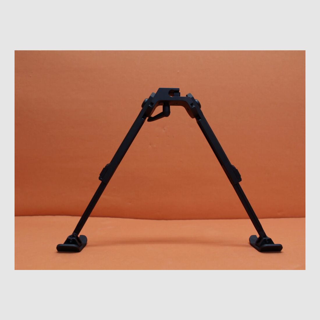 Fortmeier Fortmeier bipode H210 3-P 06:00 altezza ca. 210 - 260mm alluminio nero con regolazione dei supporti e sci