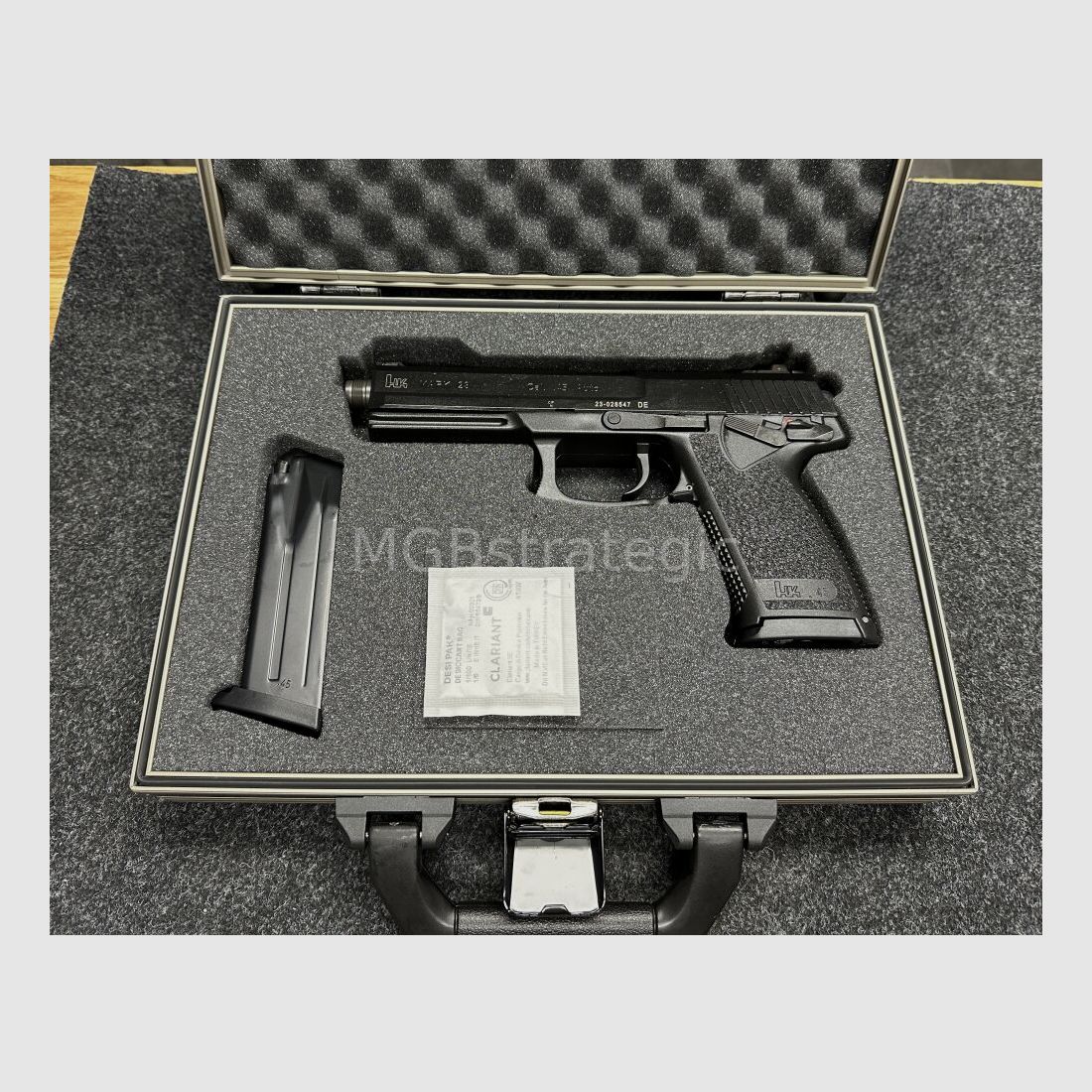 Heckler & Koch Mark 23 - halbautom. Pistole .45 Auto MK23 SOCOM