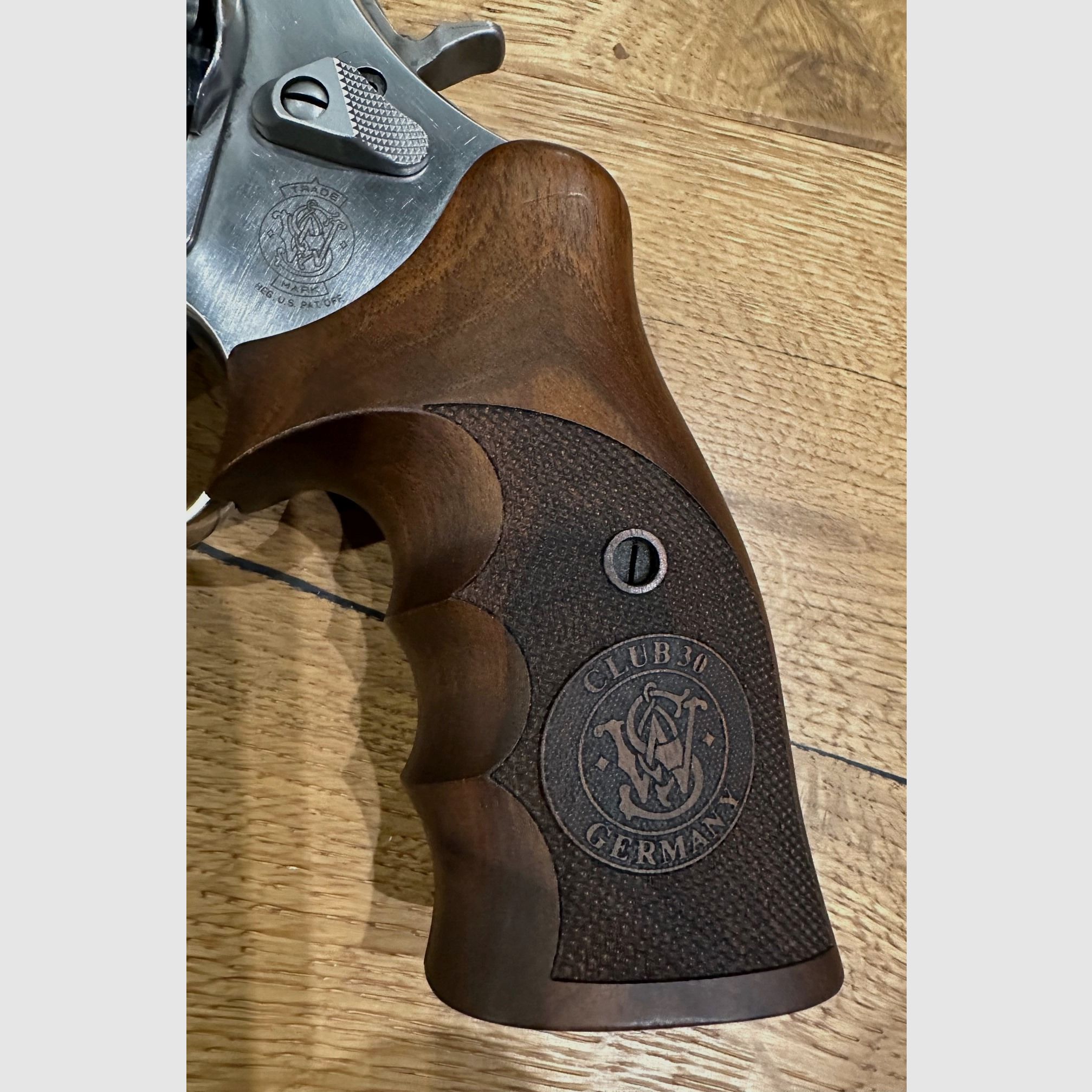 Smith & Wesson Club 30 Competition I