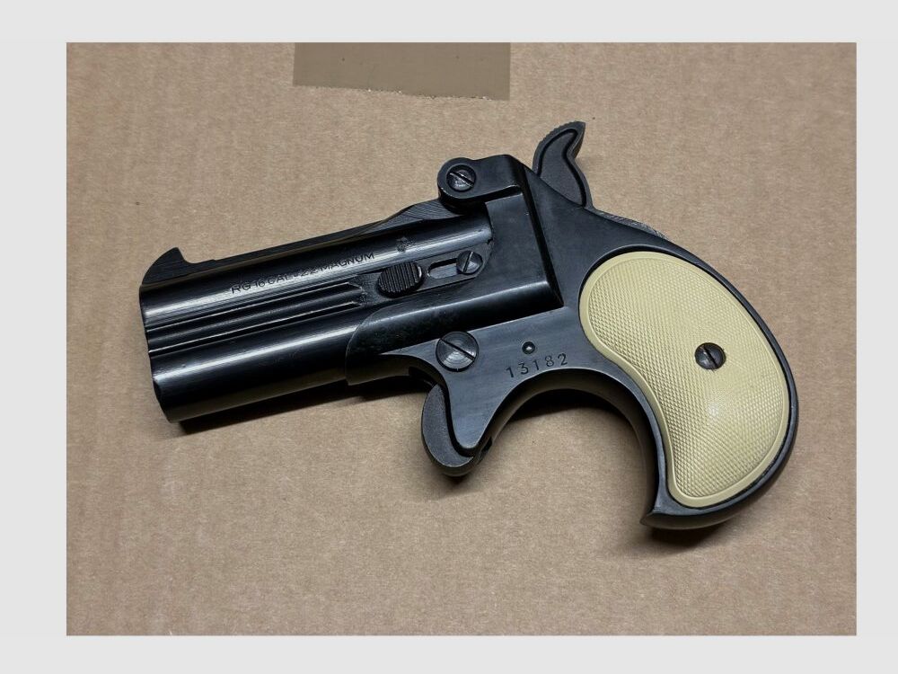 Derringer Röhm RG18 caliber 22WinMag