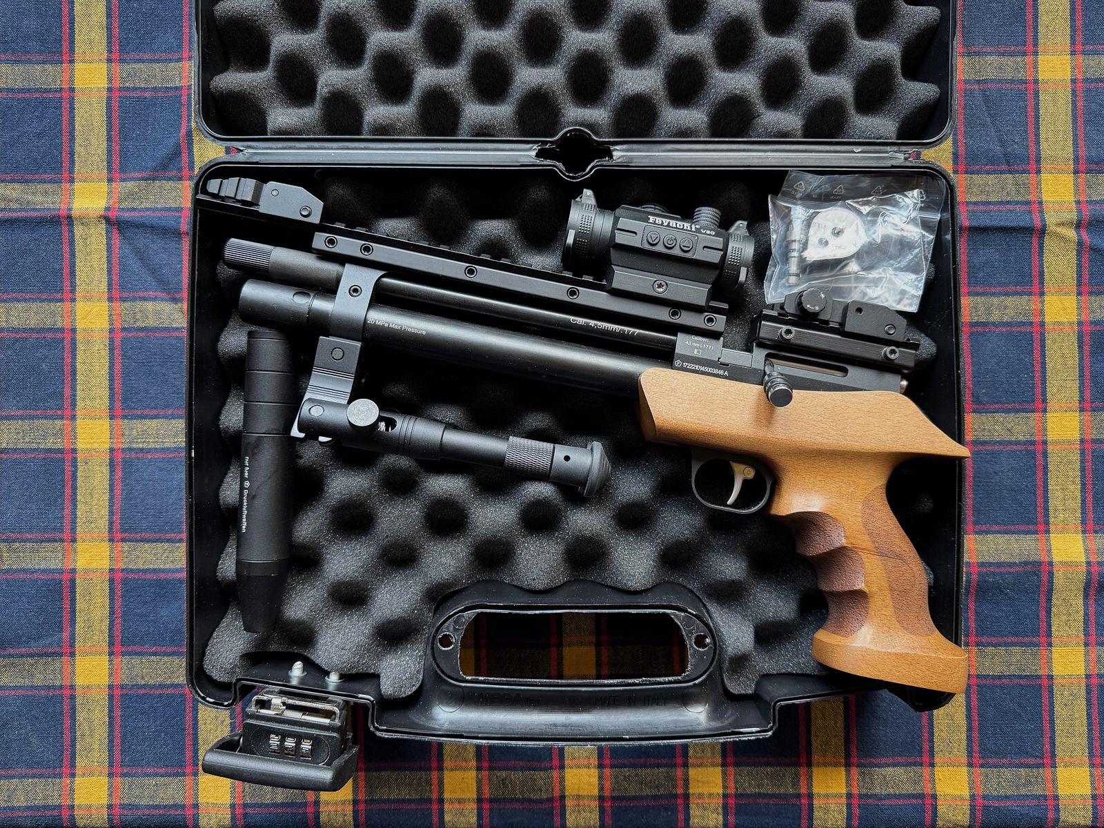 Diana Bandit PCP Pistole mit Extreme Tactical Edition umbau