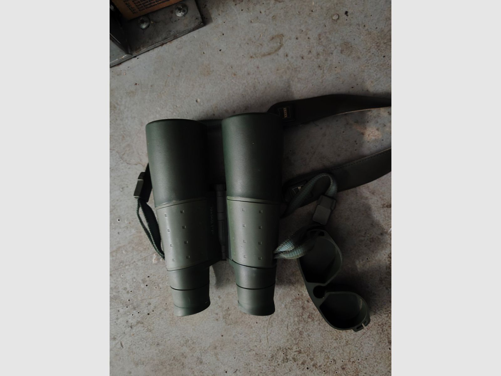 Purchase request: Zeiss binoculars 10x56 B T P
