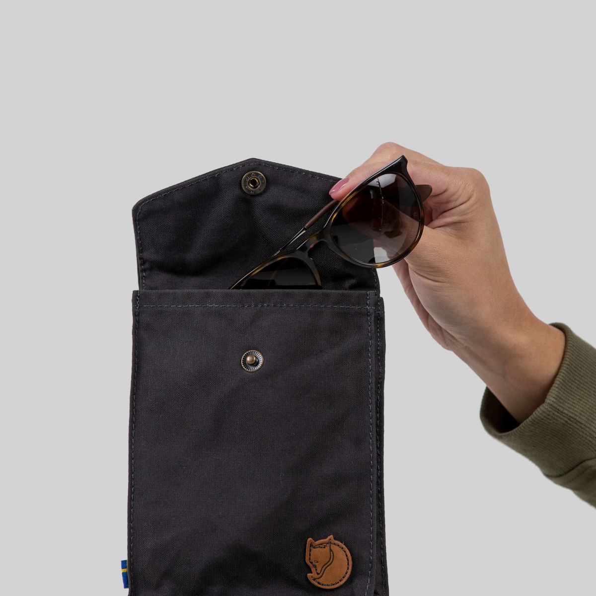 FJÄLLRÄVEN Pocket Dark Olive