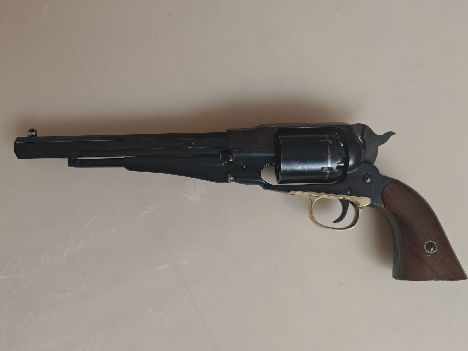 Perkussions Revolver Mod. 1858 New Army Hege Uberti