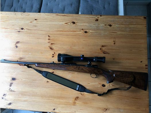 Karabin powtarzalny Mauser System K98 kaliber 9,3 x 62 z Zeiss Diavari M 3-12x56 z red dot sight