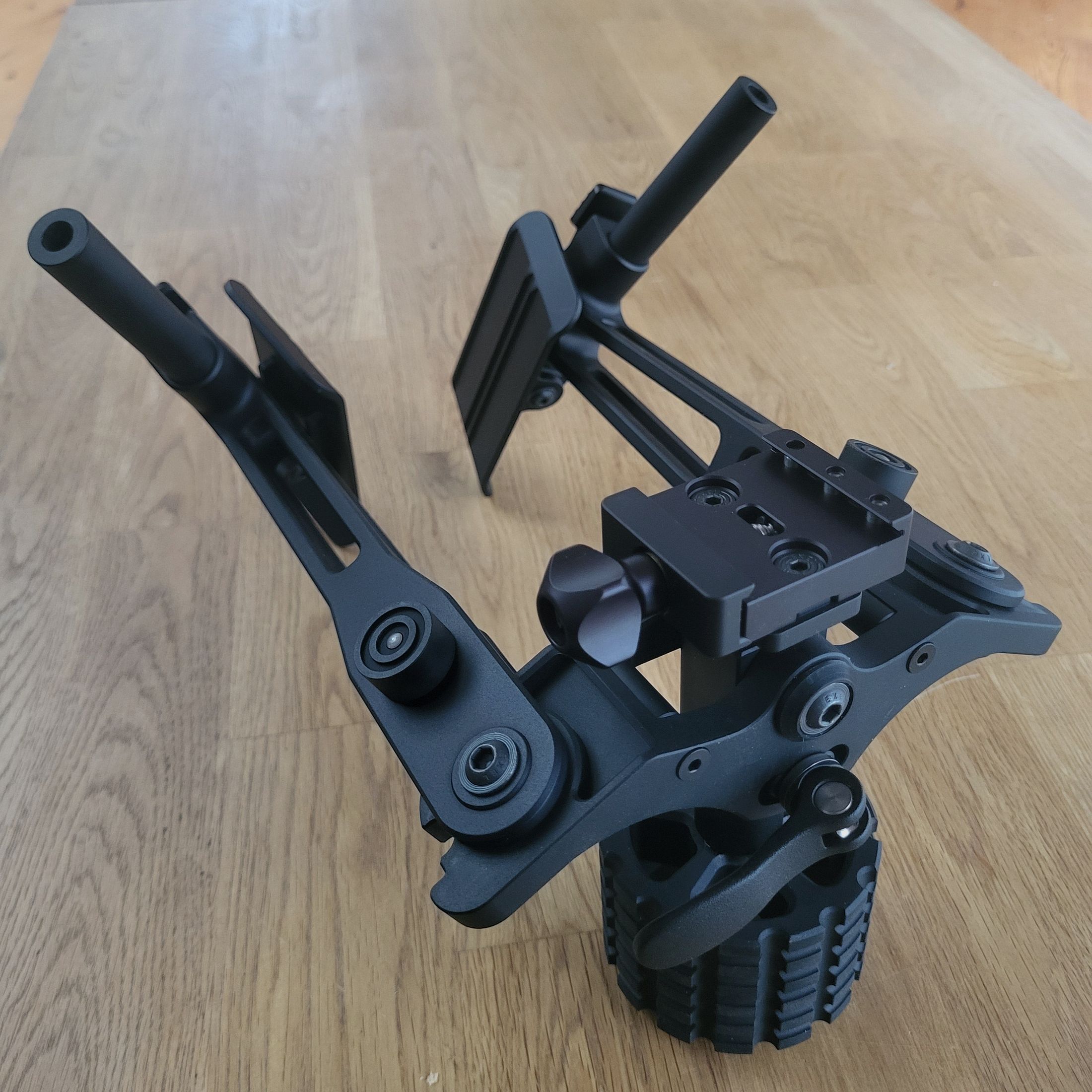 Bears F-Class Klappzweibein mit Picatinny QD