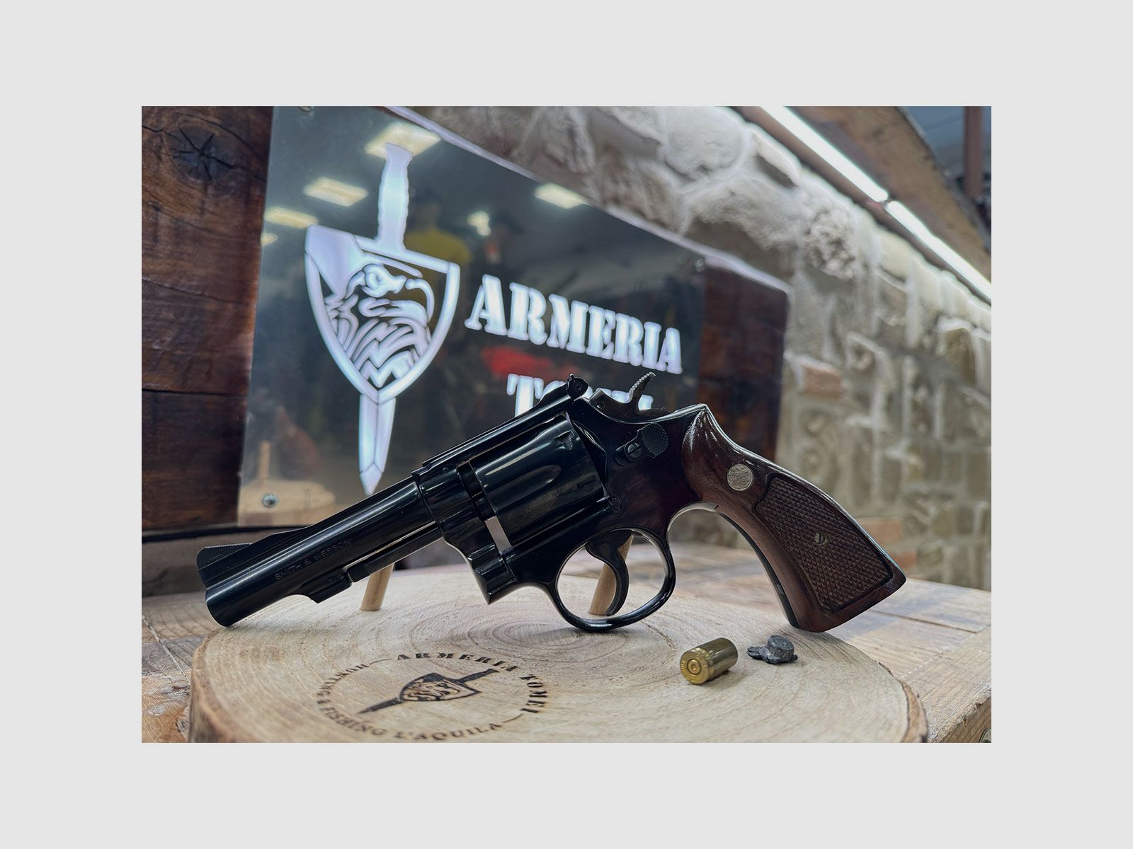 USED – REVOLVER – SMITH & WESSON MOD. 15-3 | 4″ cal. 38 SPECIAL, image 1 of 5