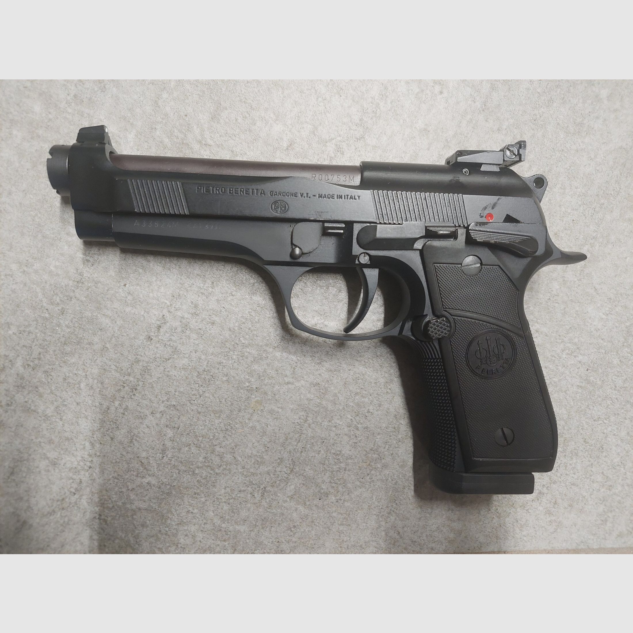 (B.R) PISTOLE BERETTA MOD 96 COMBAT KAL 40 MIT 2 LÄUFE UND 3 MAGAZINEN, Bild 2 von 2