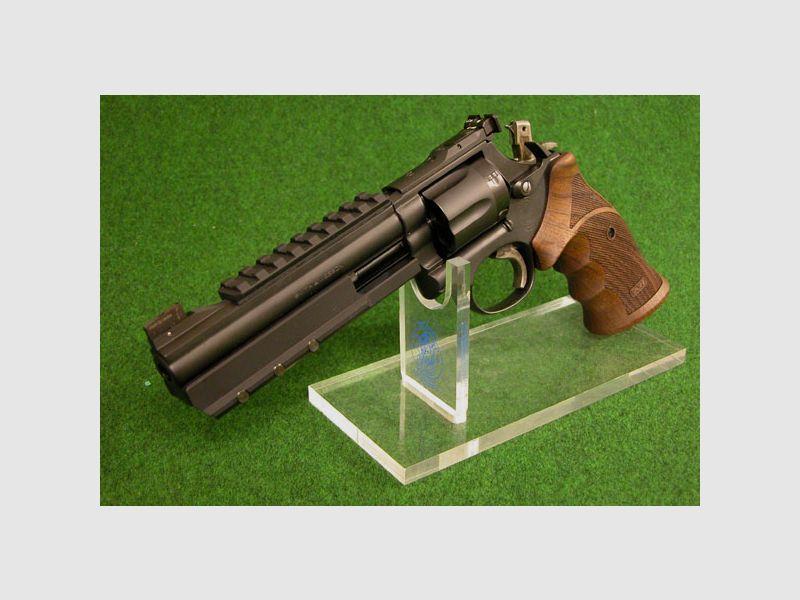 BLACK-DIAMOND TARGET S&W 586 6"Zoll 357 Magnum