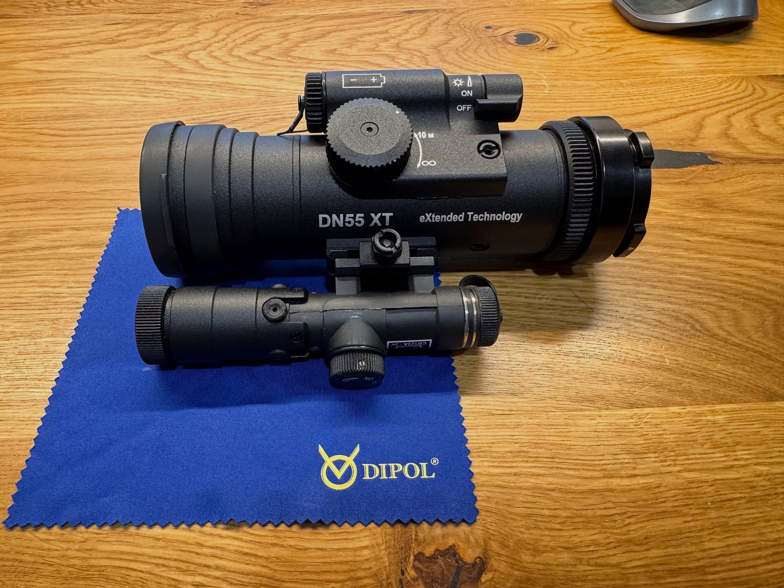 Night vision attachment DIPOL DN55 XT