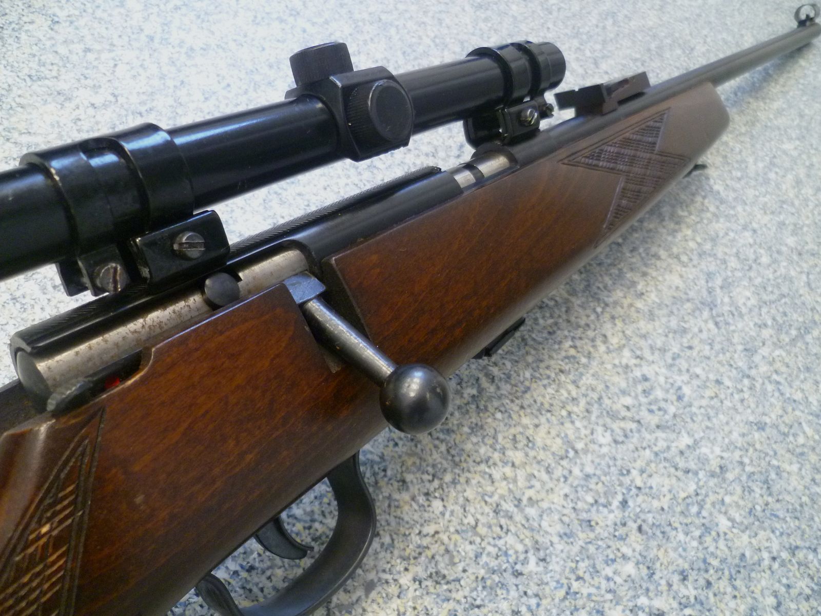 Repetierbüchse Voere .22 lr