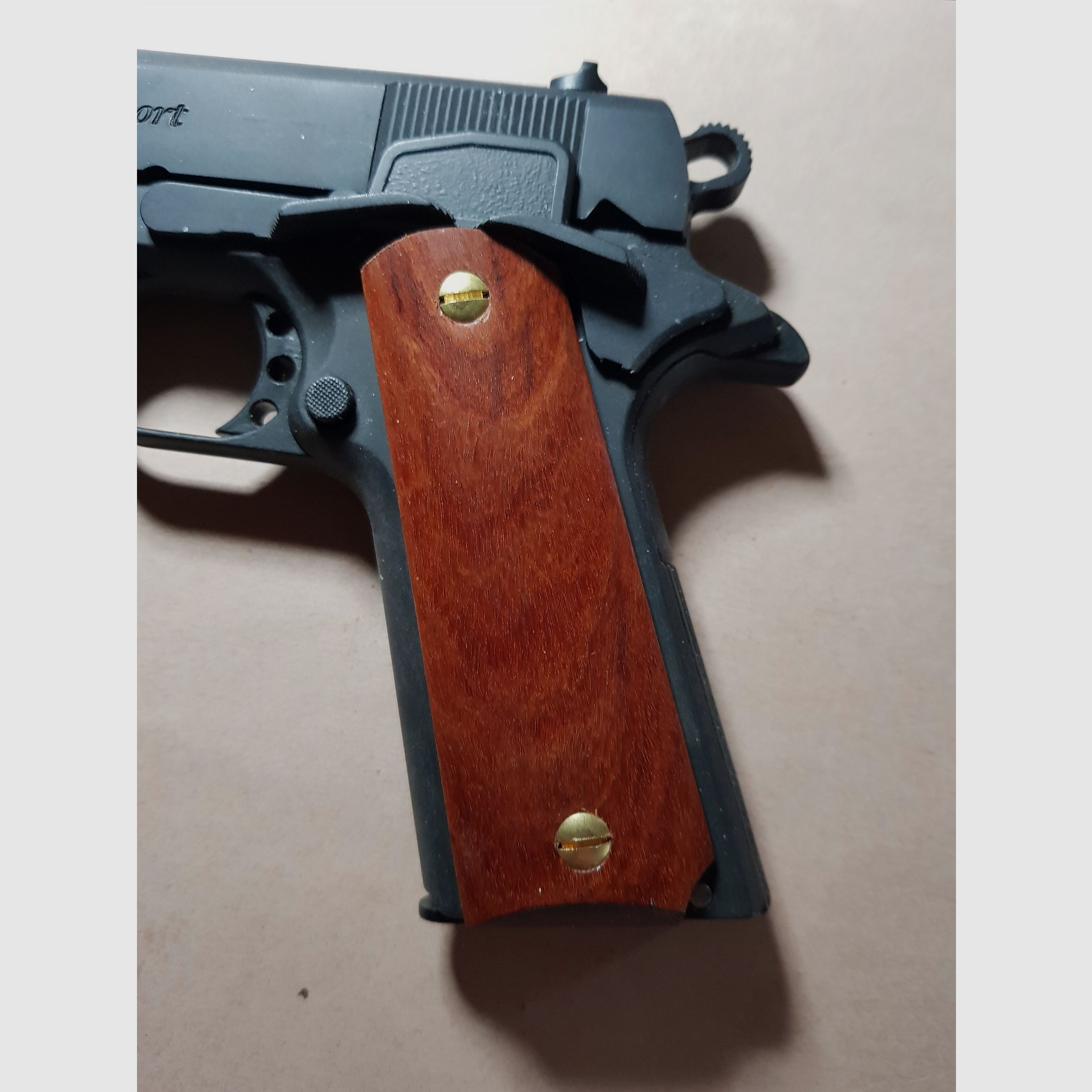 Griffschalen der Cold 1911 oder ME Sport 1911, siehe Bilder. 