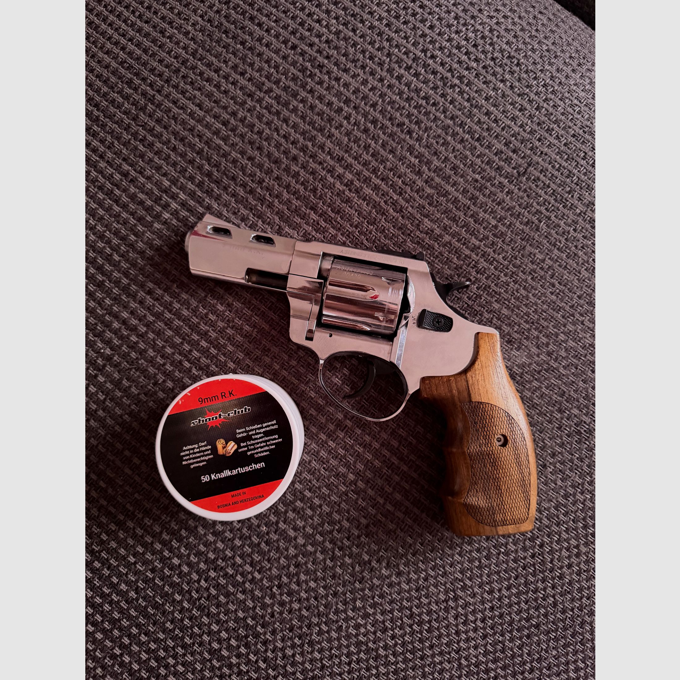 ZORAKI R2-3  SCHRECKSCHUSS+50 SCHUSS MUNITION. 