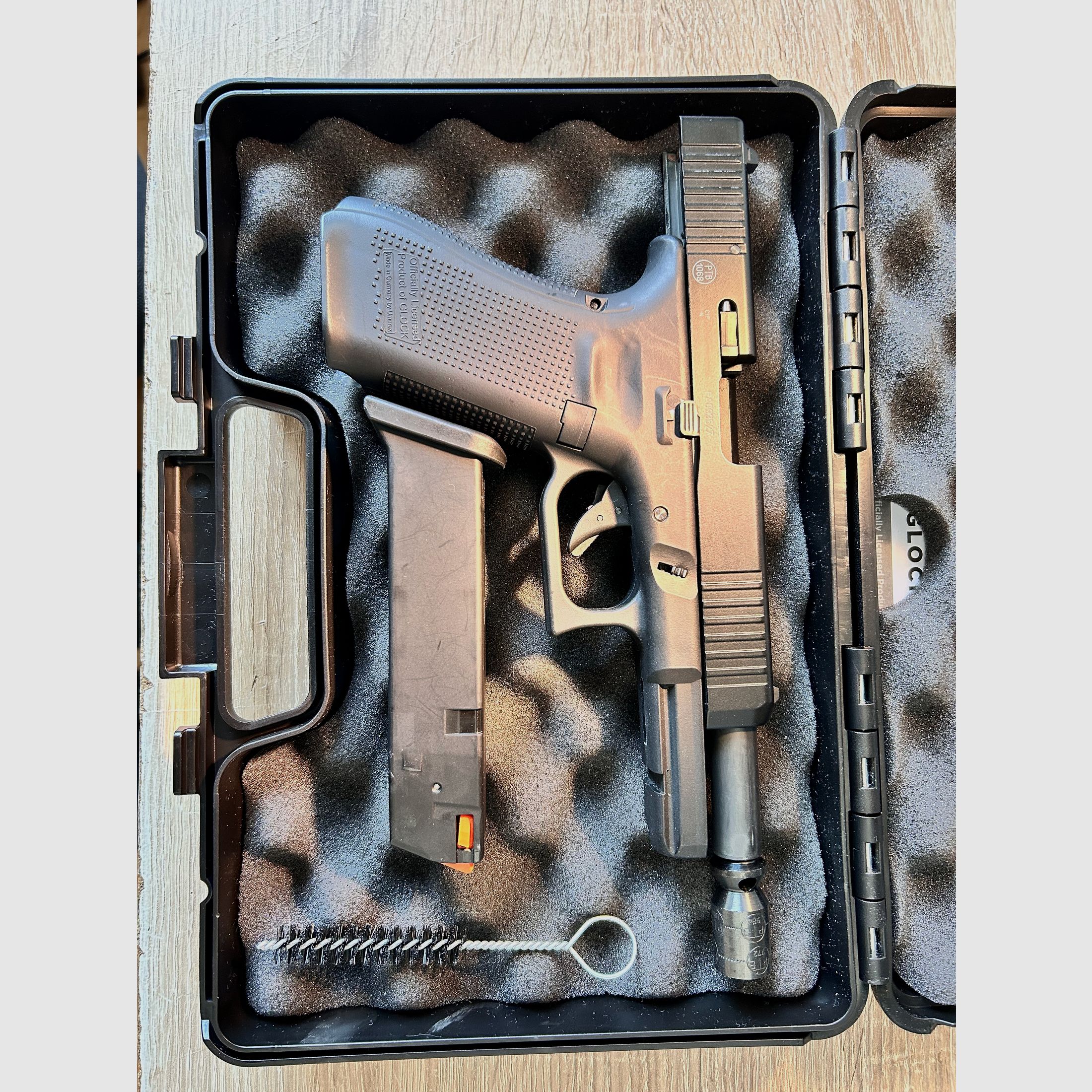 Glock 17 Gen. 5 Schreckschusspistole Umarex