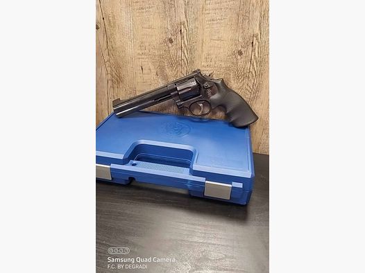 SMITH & WESSON 586 – 6 357 MAG.