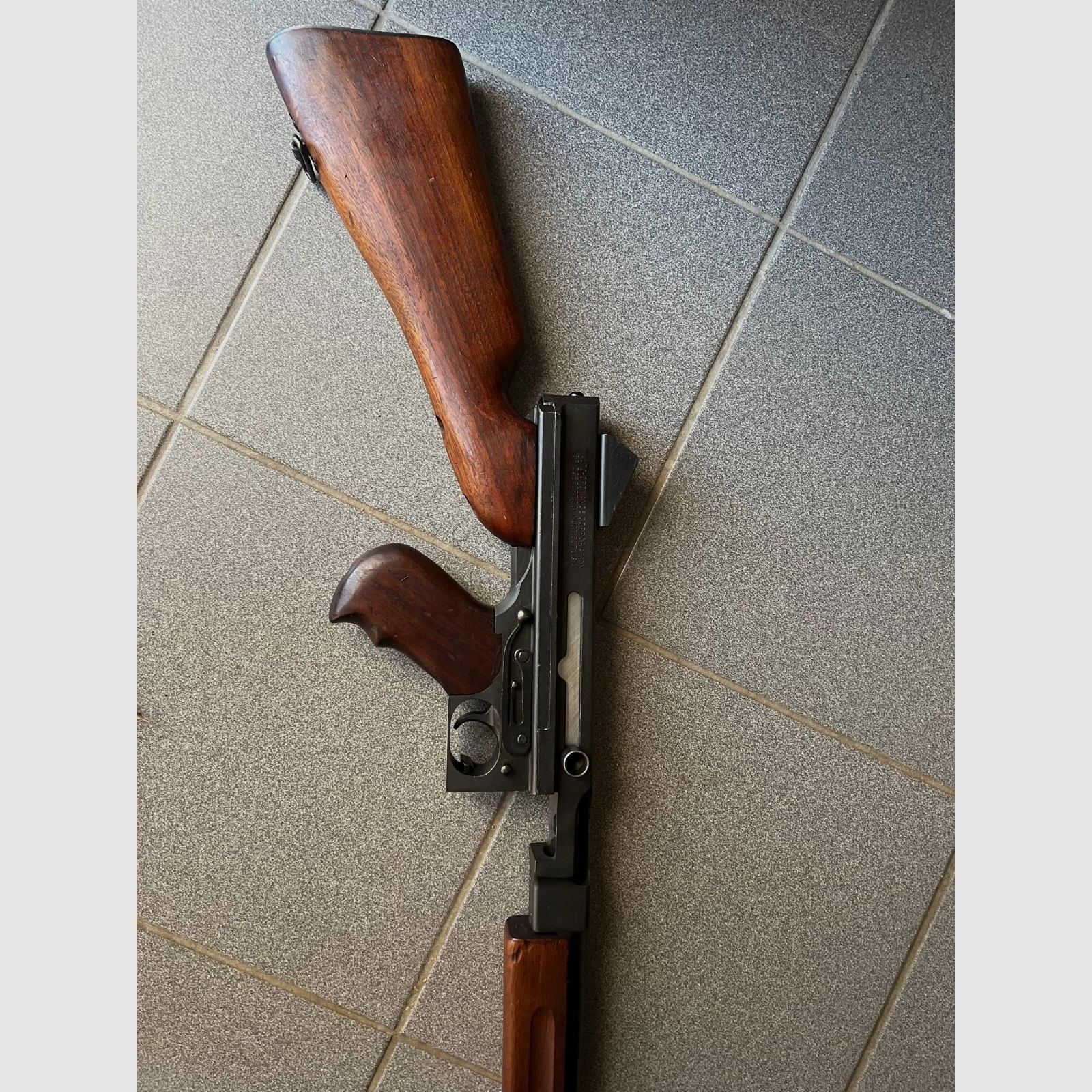 Halbautomatische Büchse -  1928A1 Thompson - .45Auto - ORIGINAL ,kein Lux Def Tec,