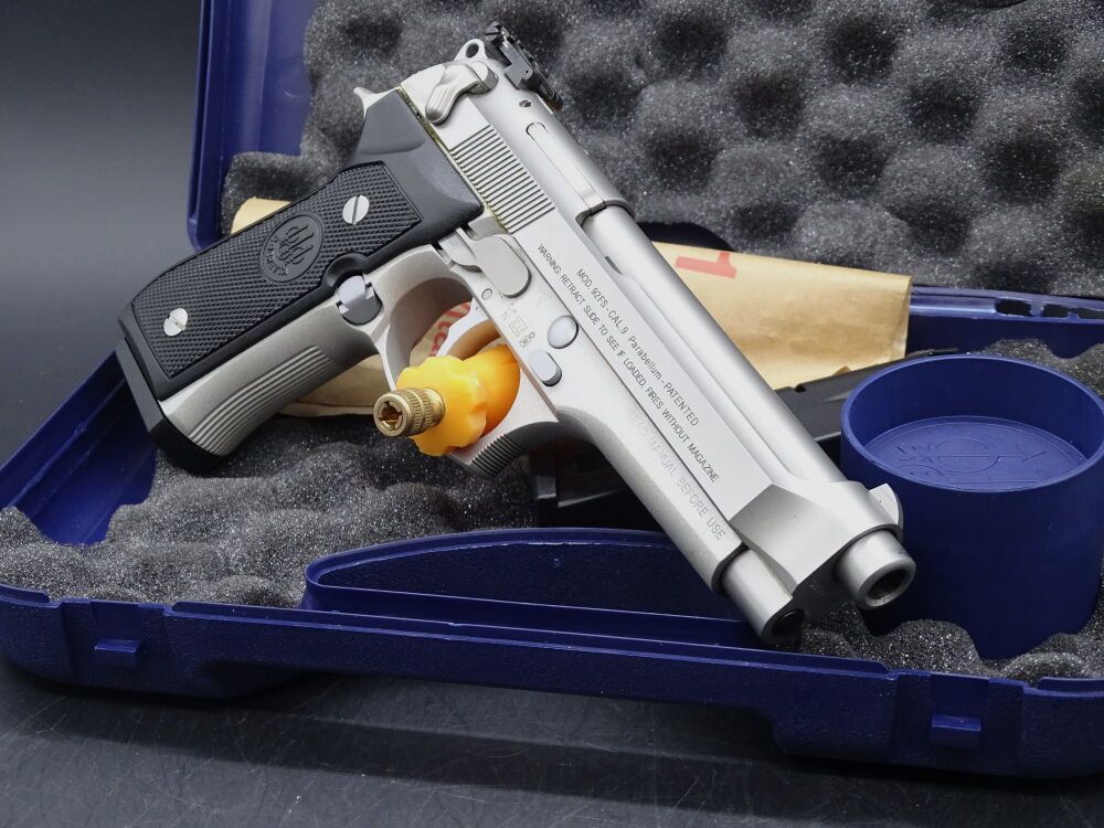 Beretta 92 FS Inox calibro 9mm Luger con mirino LPA anno 2020 92 FS Inox, immagine 2 di 3