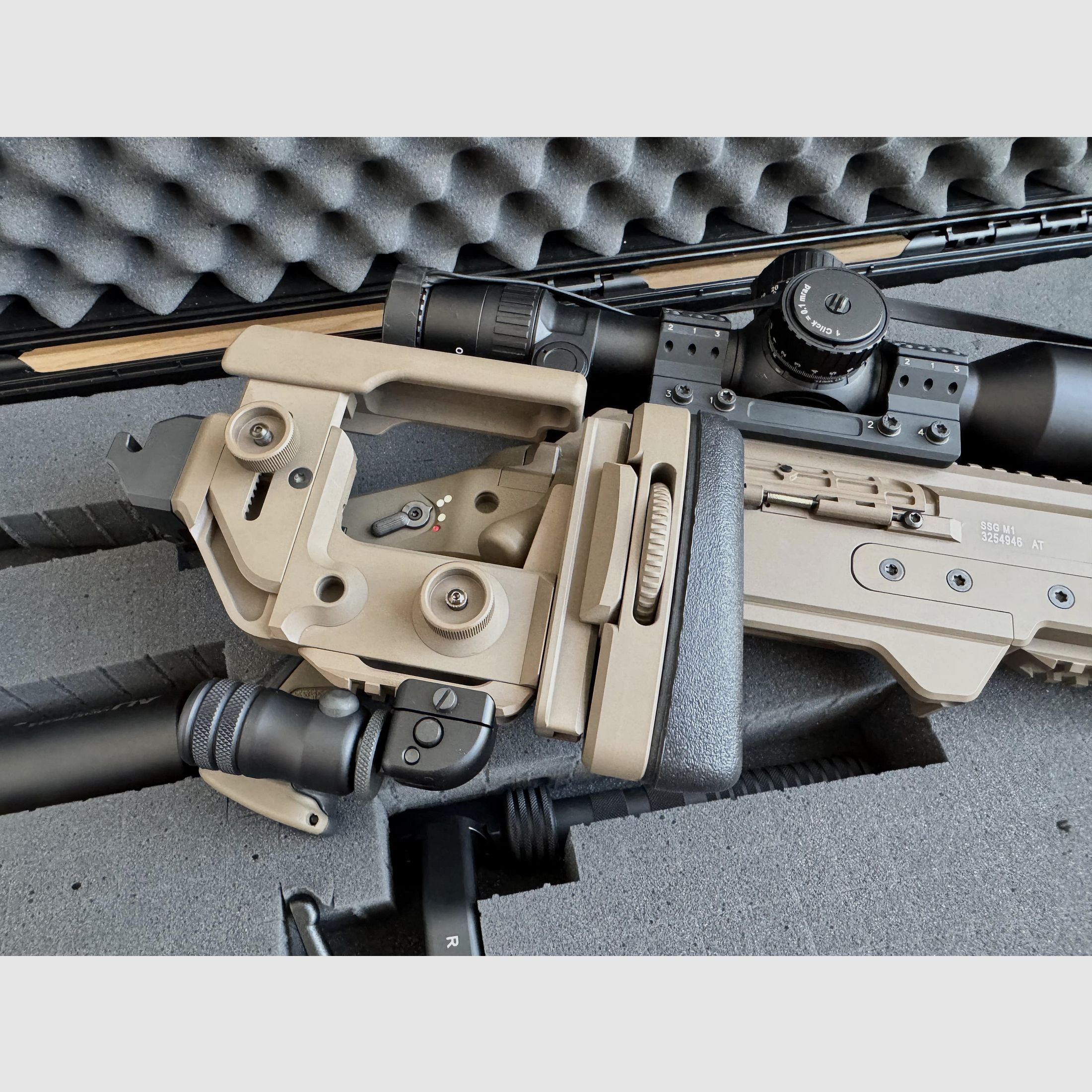 Exklusives Komplett-Setup – Steyr SSG M1 in .338 Lapua Mag. mit Wechsellauf 6.5 Creedmoor & Premium-Zubehör