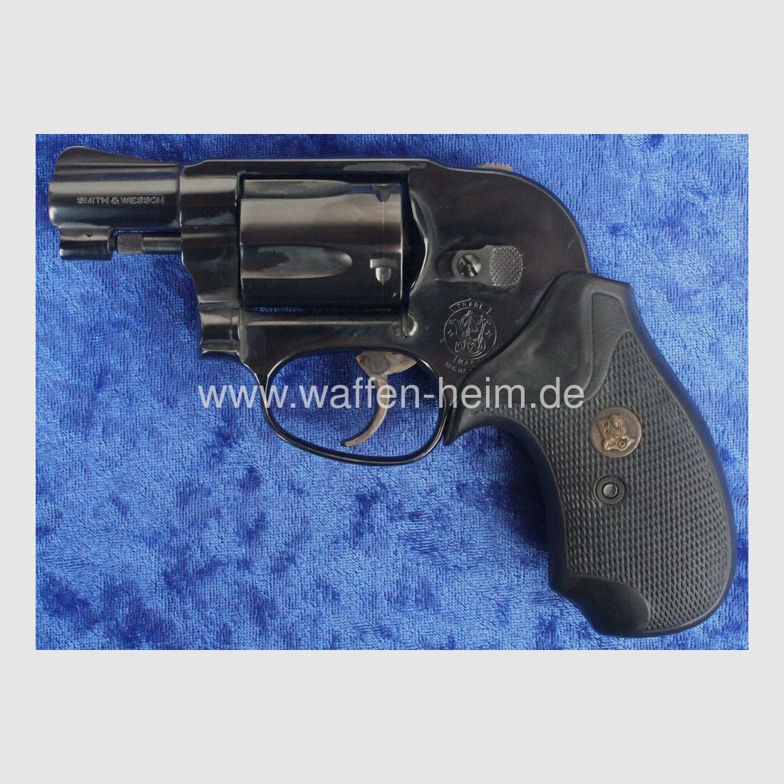 Smith & Wesson 49 - 2