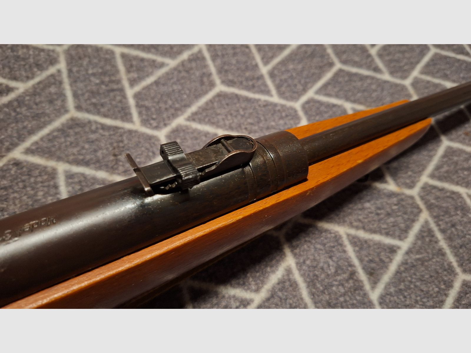 Haenel Suhl 310 "Q1" air rifle with 12-round magazine + original pellets!