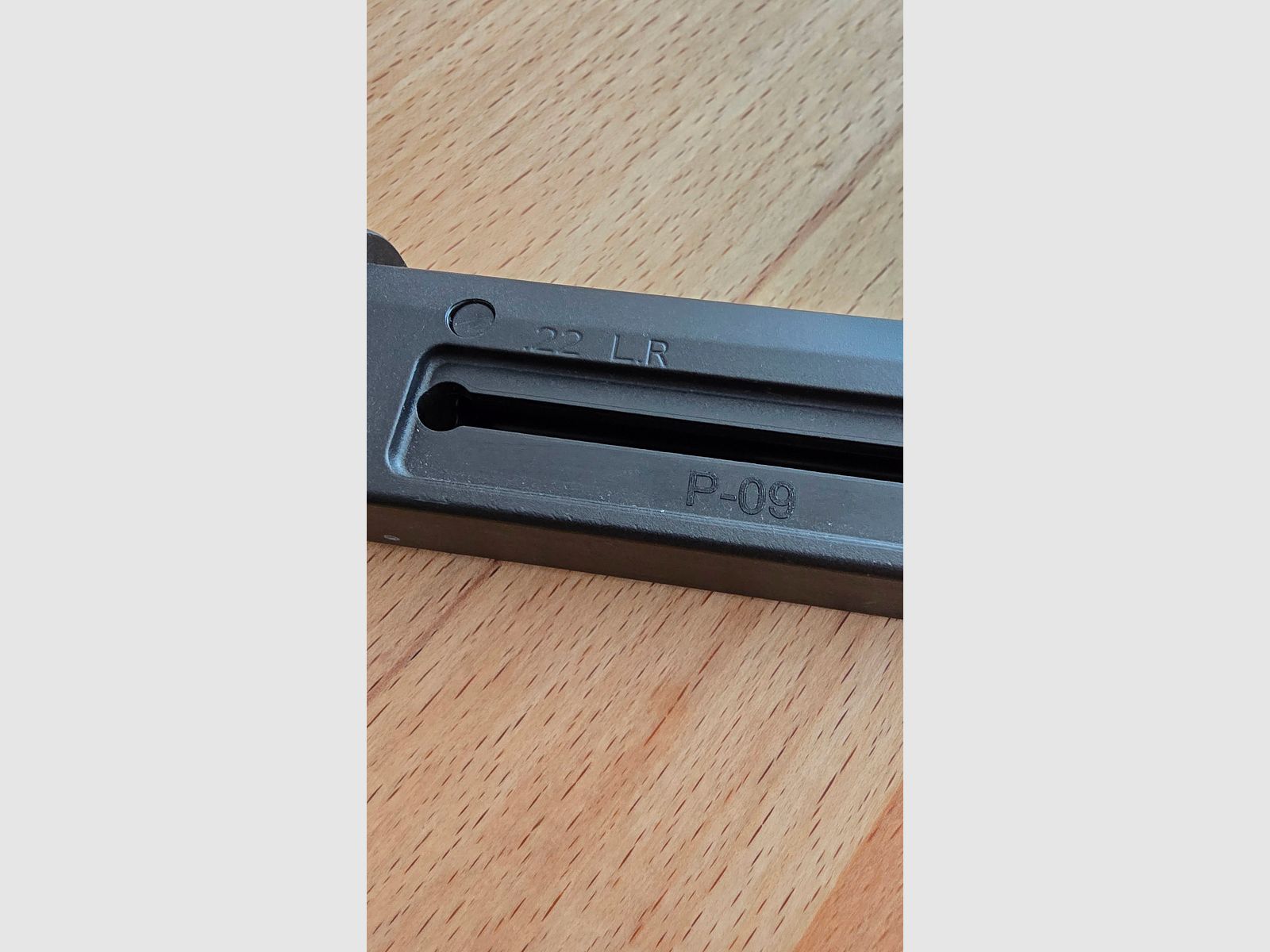 CZ P09 Kadet .22lr. Revista Original