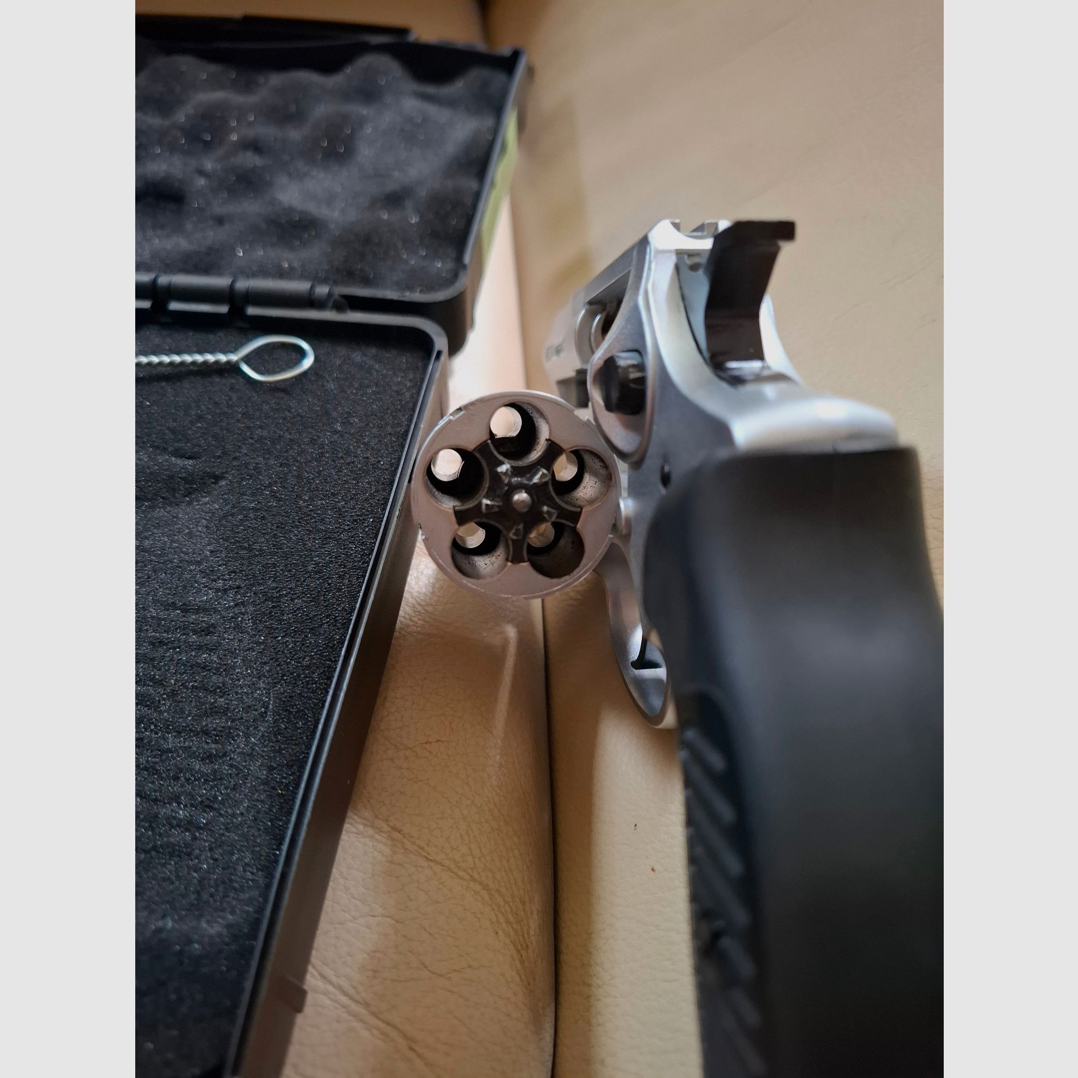 ME 38 Compact Titan 9mm RK PTB 542 "BARDZO DOBRY