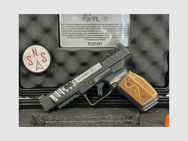 Canik Arms Canik Rival-S ''Black COBRA'' incl. wooden grip and compensator