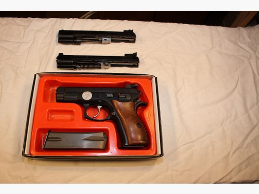 CZ 75 B with 2 interchangeable systems.