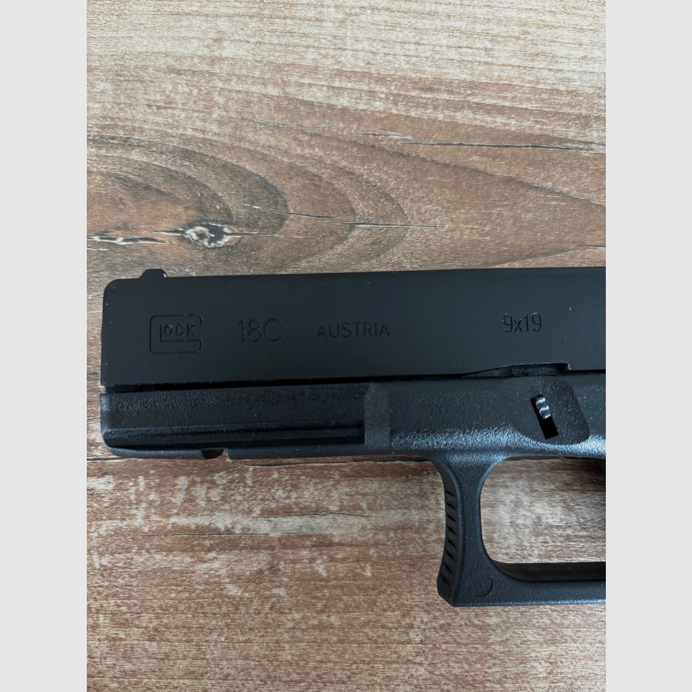 original licensed Glock 18c 6mm BB Airsoft (1 Joule) submachine gun Full-Auto Blow Back