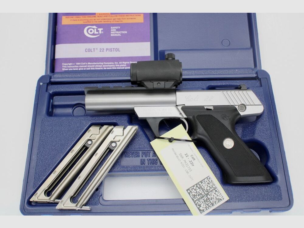 Pistola Colt 22 con 2 cargadores y mira .22lr