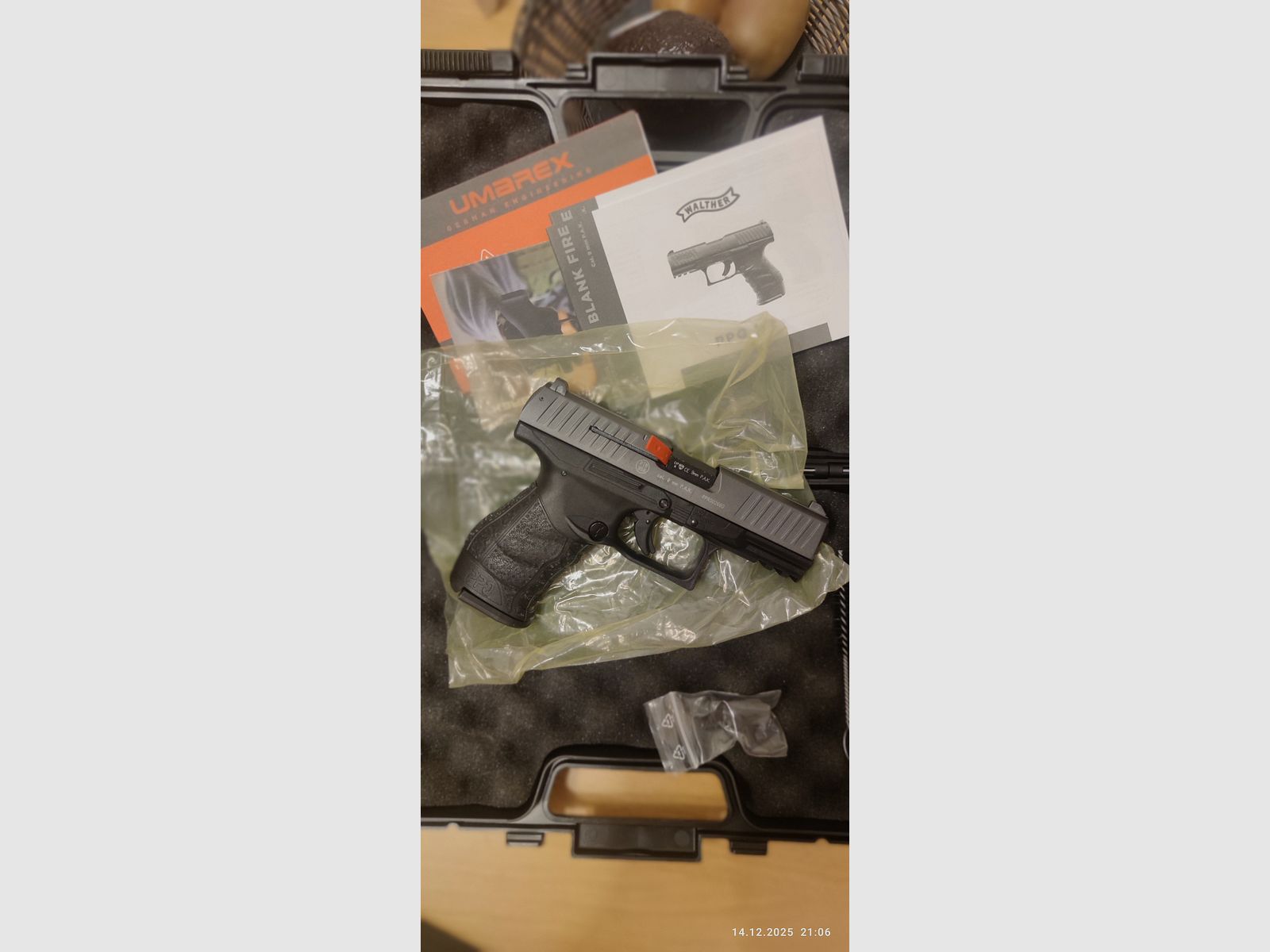 Walther PPQ Cobalt Gray Cerakote-Finish 9 mm