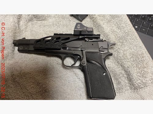 Browning FN HP Competition Pistole mit 6" Lauf Kal. 9mm Luger & Reservemagazin 17 Schuss