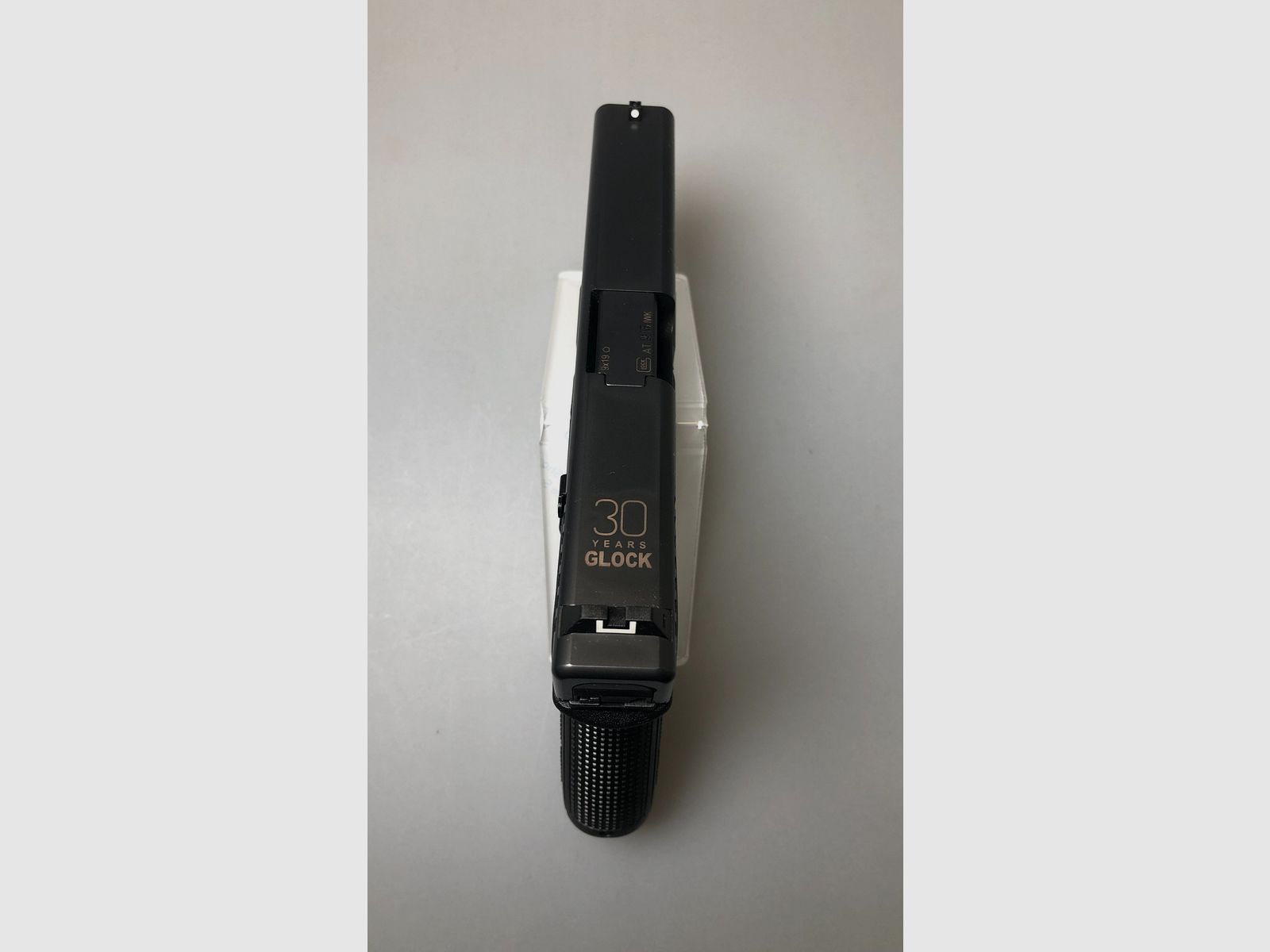 Pistole Glock 17 Gen4 9mm Para Limitierte Sonderedition 30 Jahre Glock, Bild 2 von 2