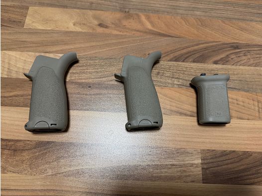 2x BCM Pistol Grip & 1x Foregrip