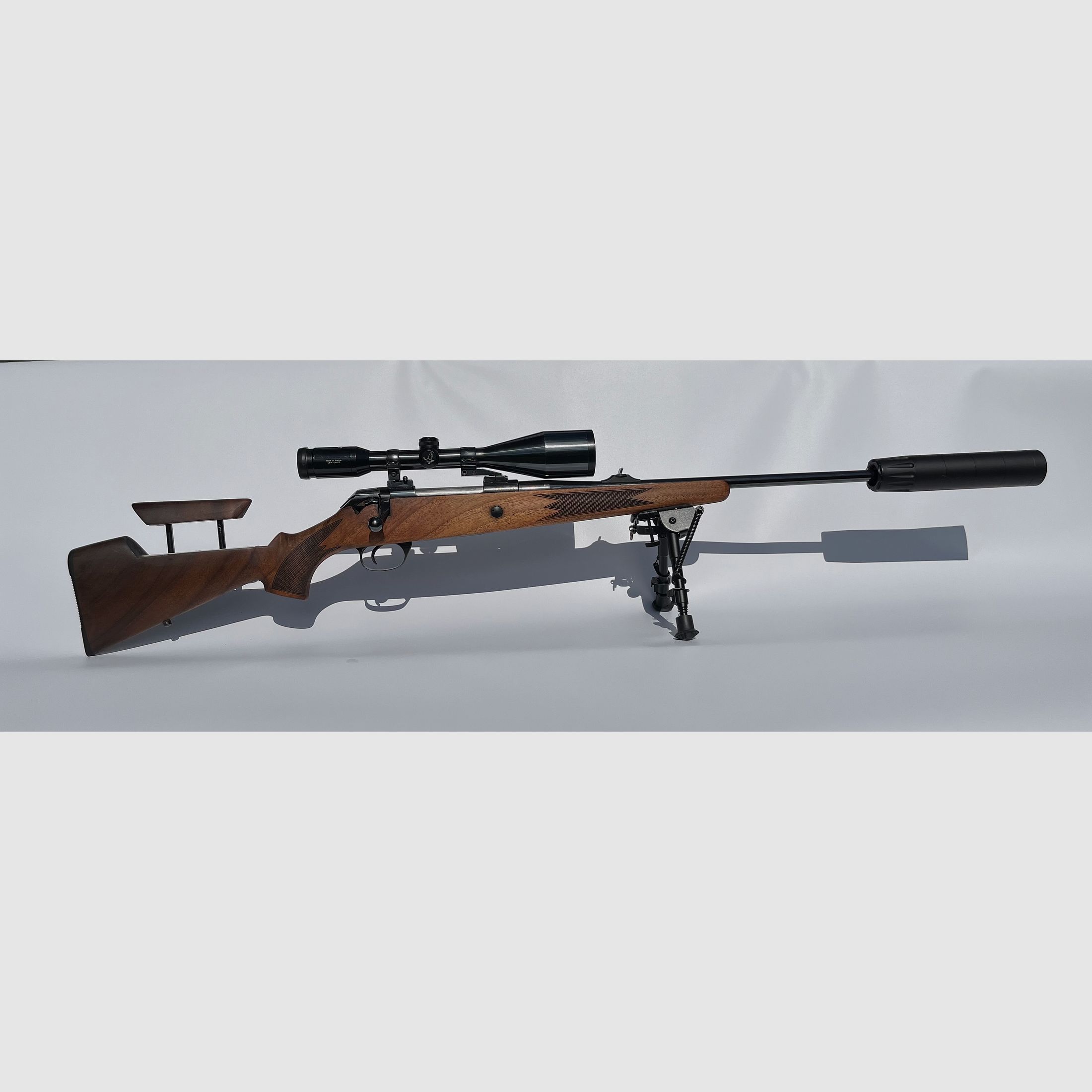Mauser 225 - Precisión y elegancia en un paquete completo